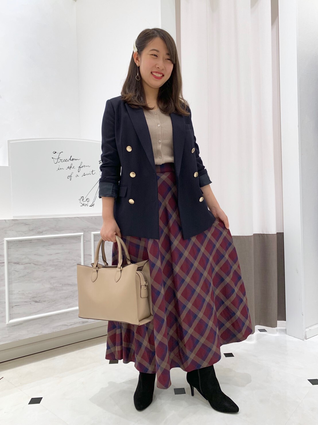 秋はチェック柄が着たくなる♪レディに仕上がるフレアスカート