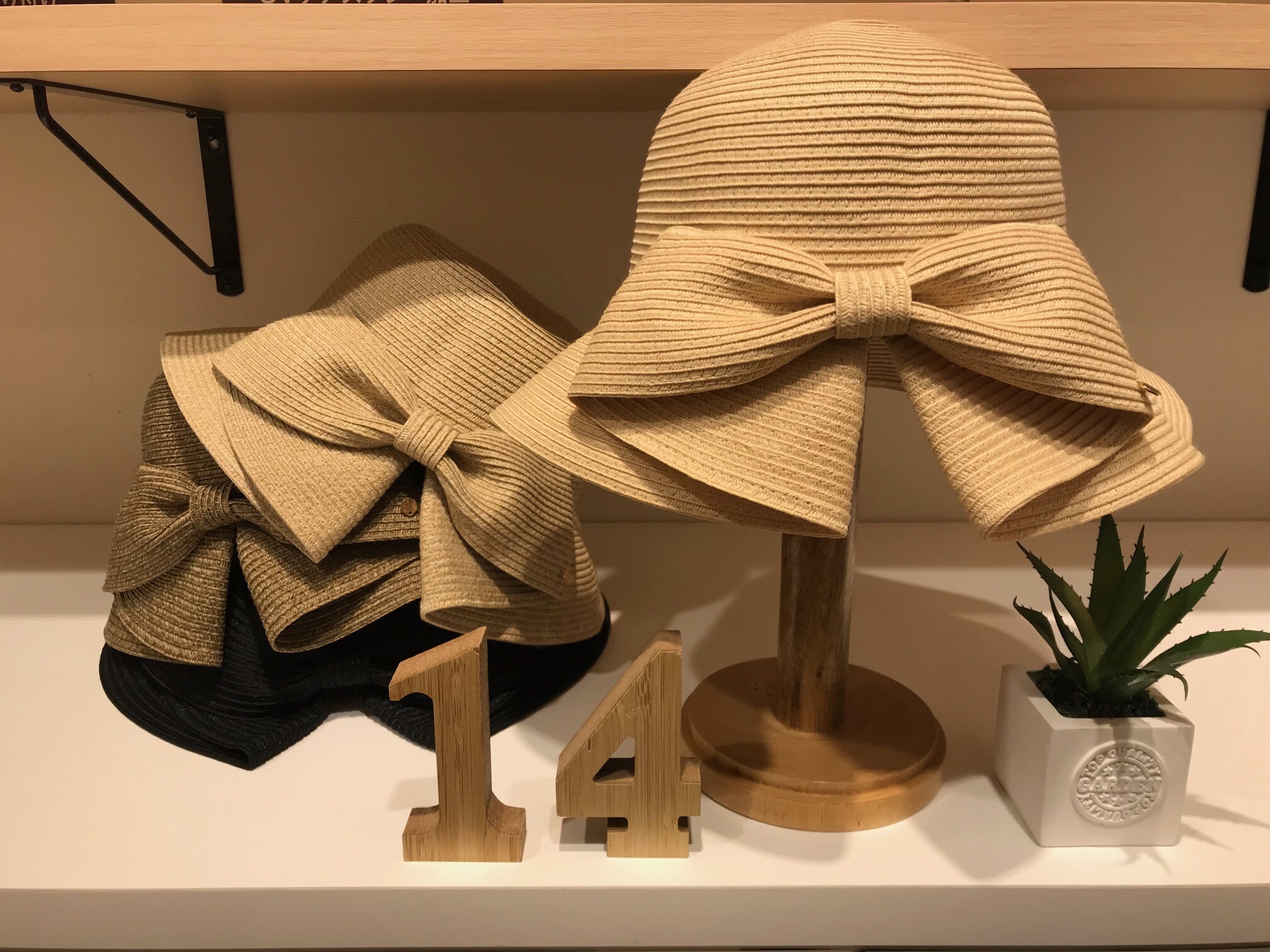 使いやすい日除け帽を入荷しました☆