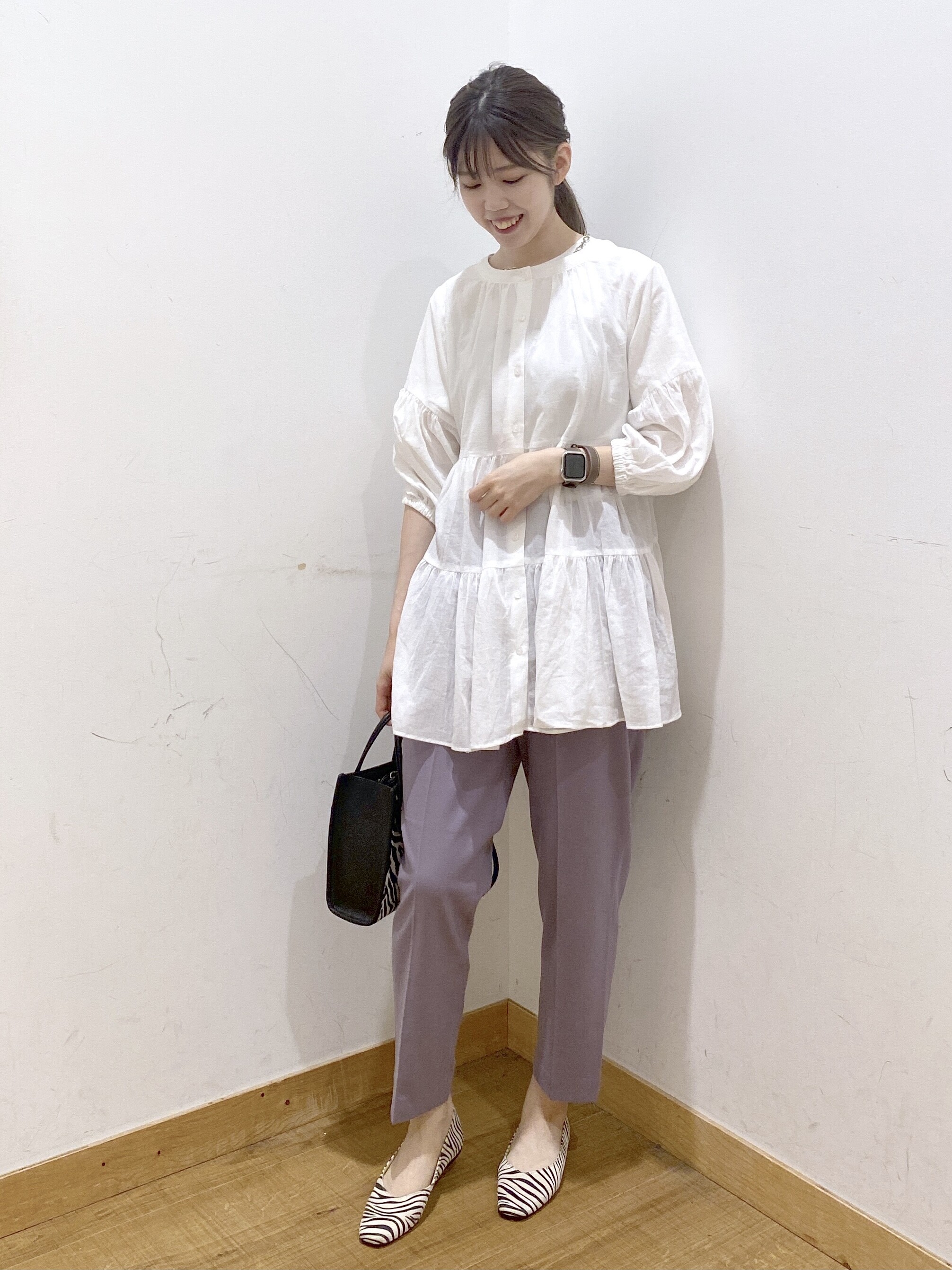 【シリーズ累計150万本販売】 人気の美シルエットパンツが秋の素材とデザインでアップデート!