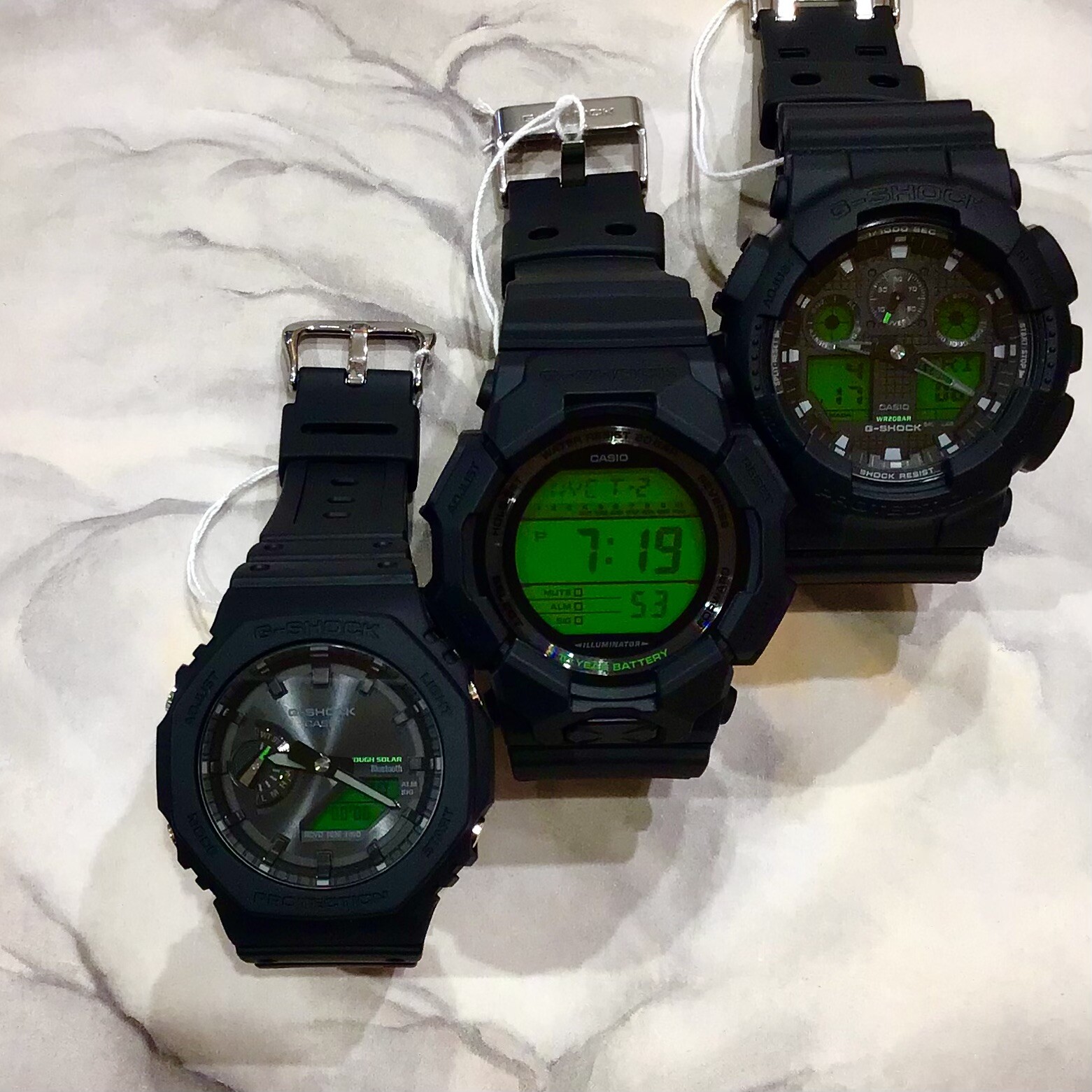 【G-SHOCK】BLACK AND ELECTRO GREEN★
