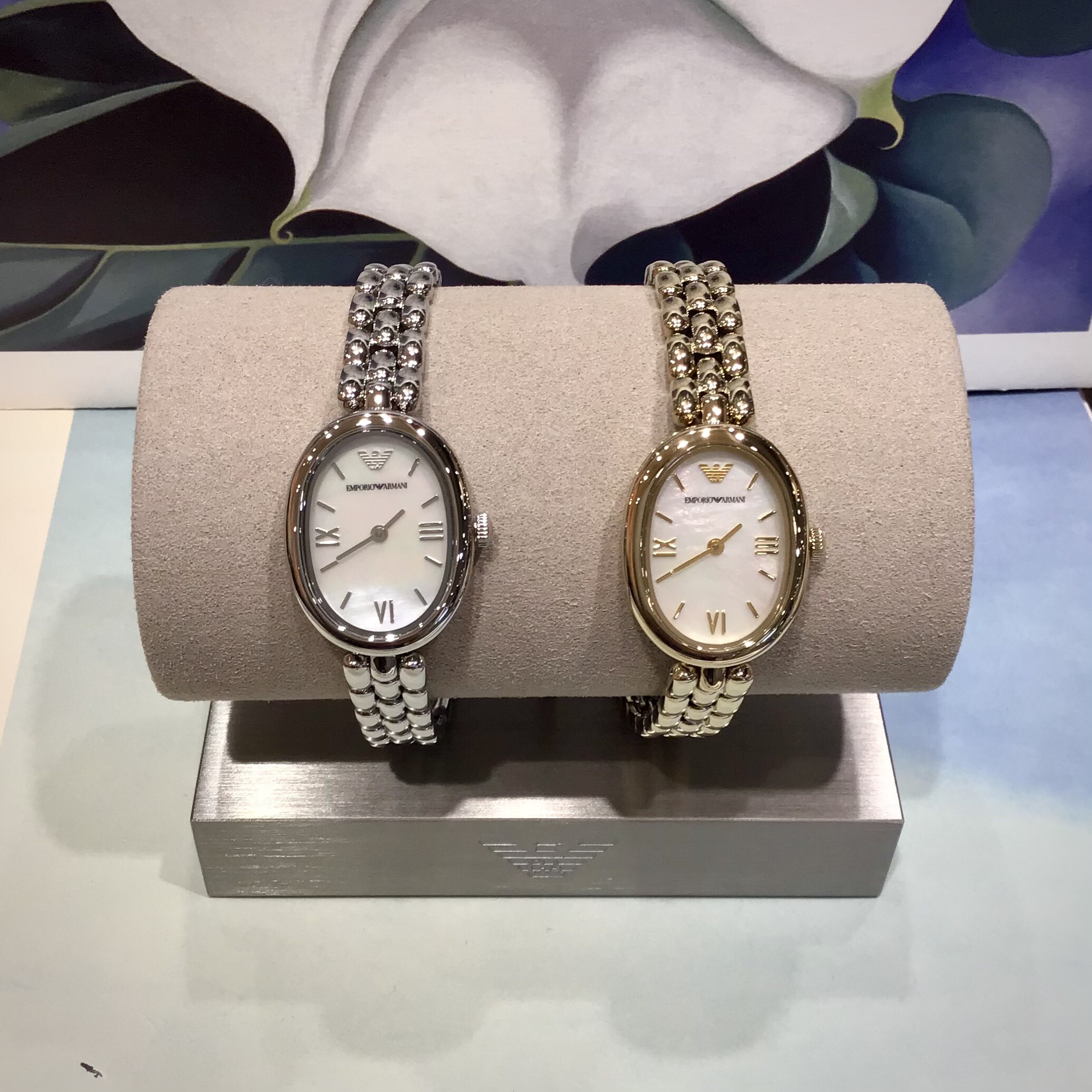 【EMPORIO ARMANI】高級感あるレディースのアルマーニはいかがですか？