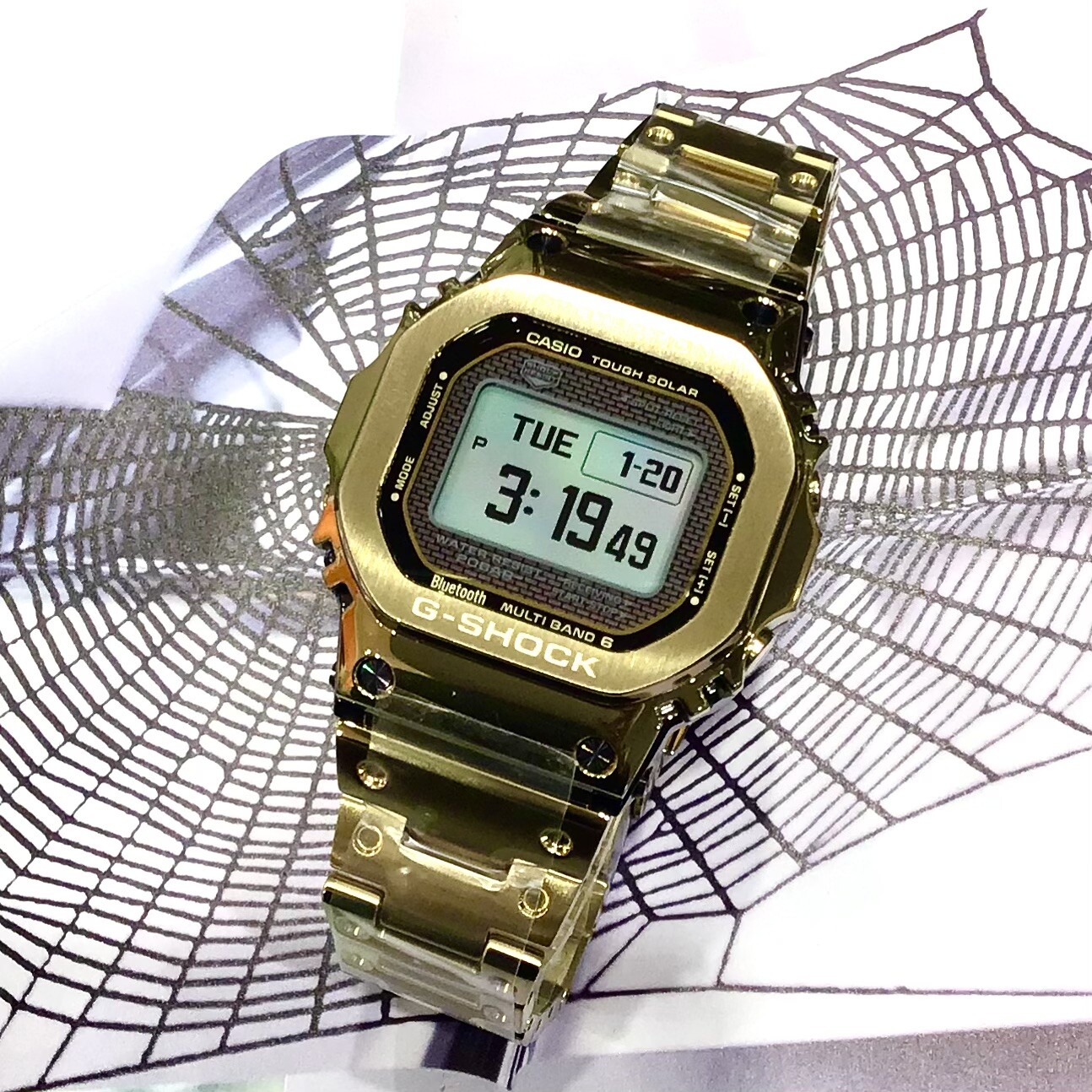 【G-SHOCK】AIと共創したジェネレーティブモデル登場★