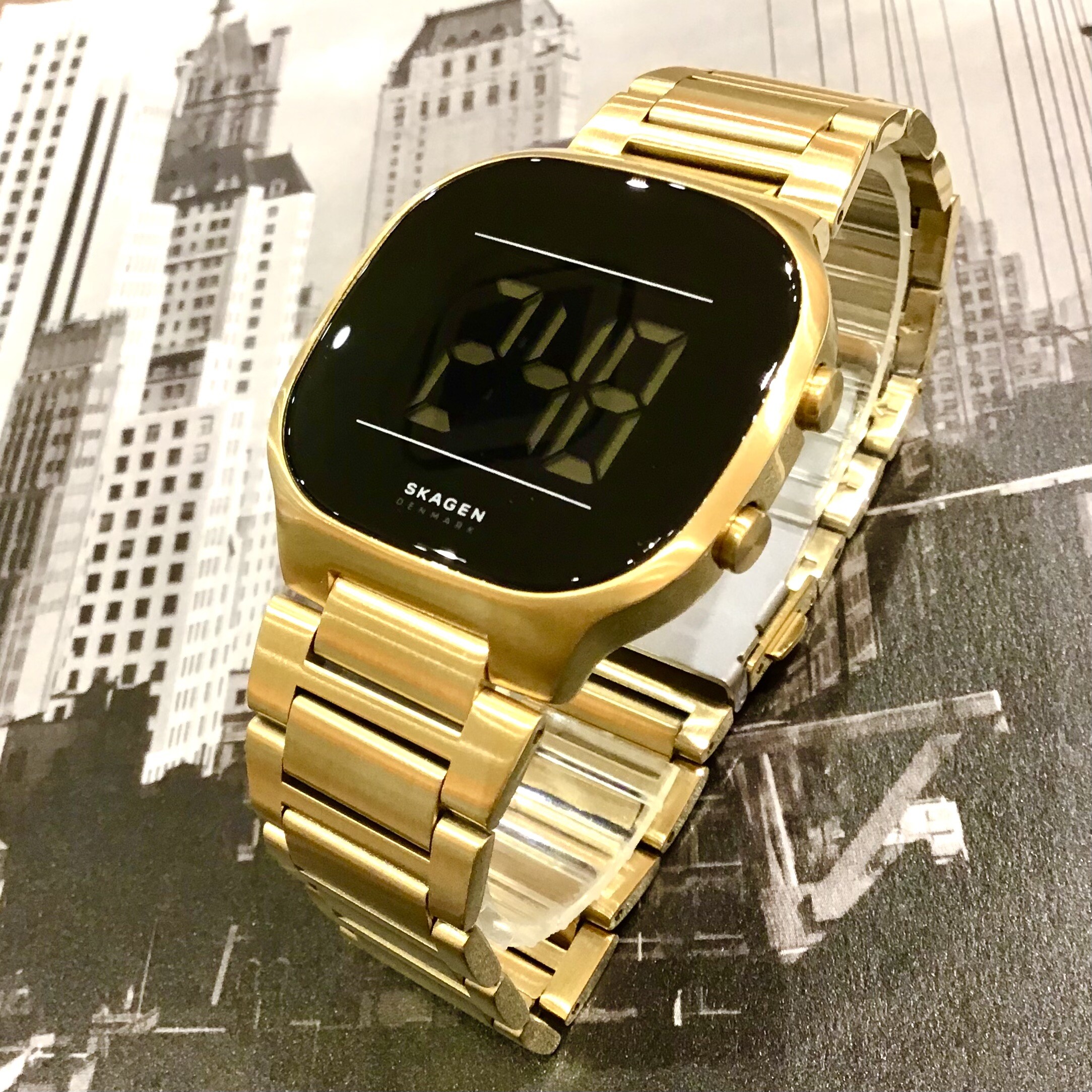 【SKAGEN】スカーゲンのデジタルウォッチ★