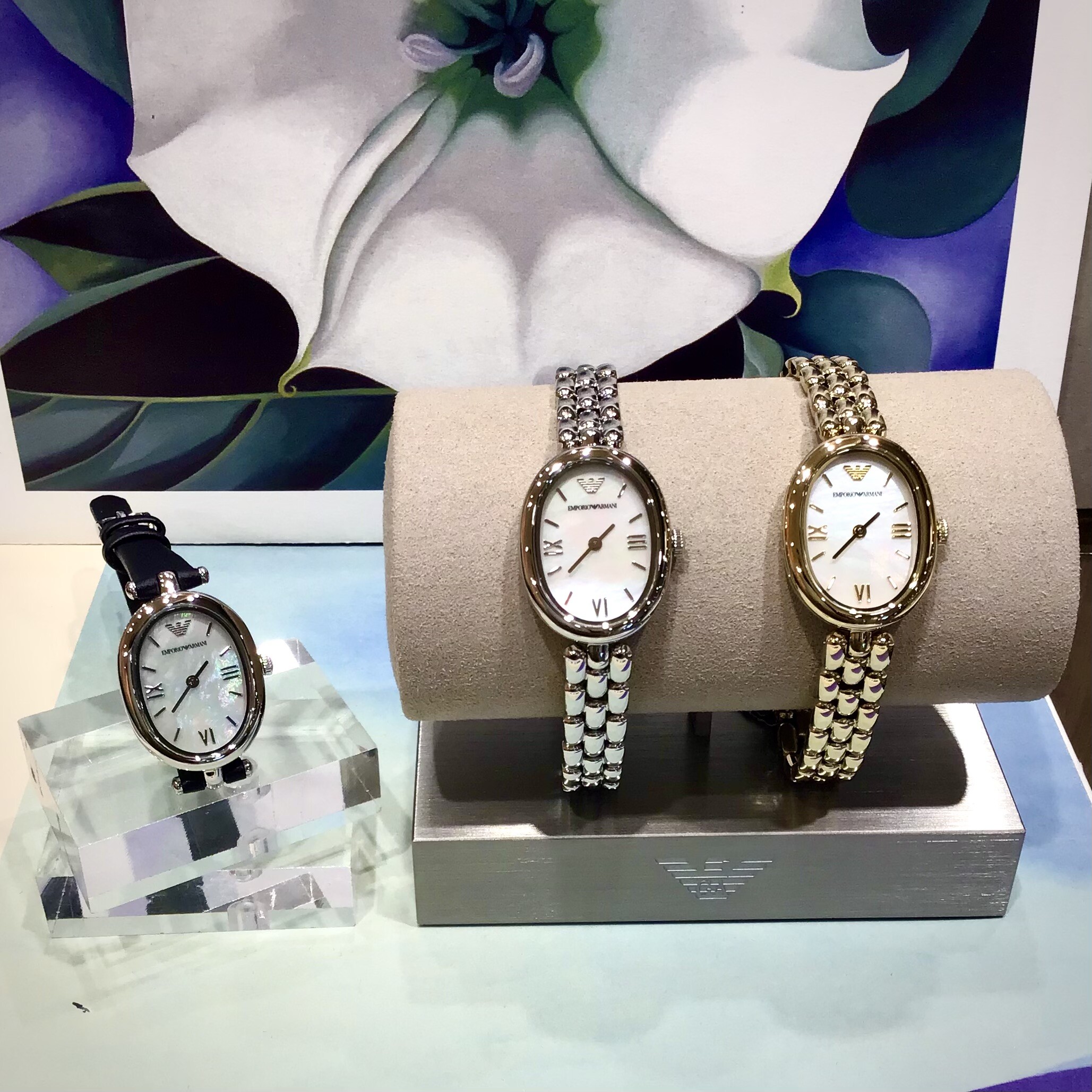 【EMPORIO ARMANI】高級感あるレディースのアルマーニはいかがですか？