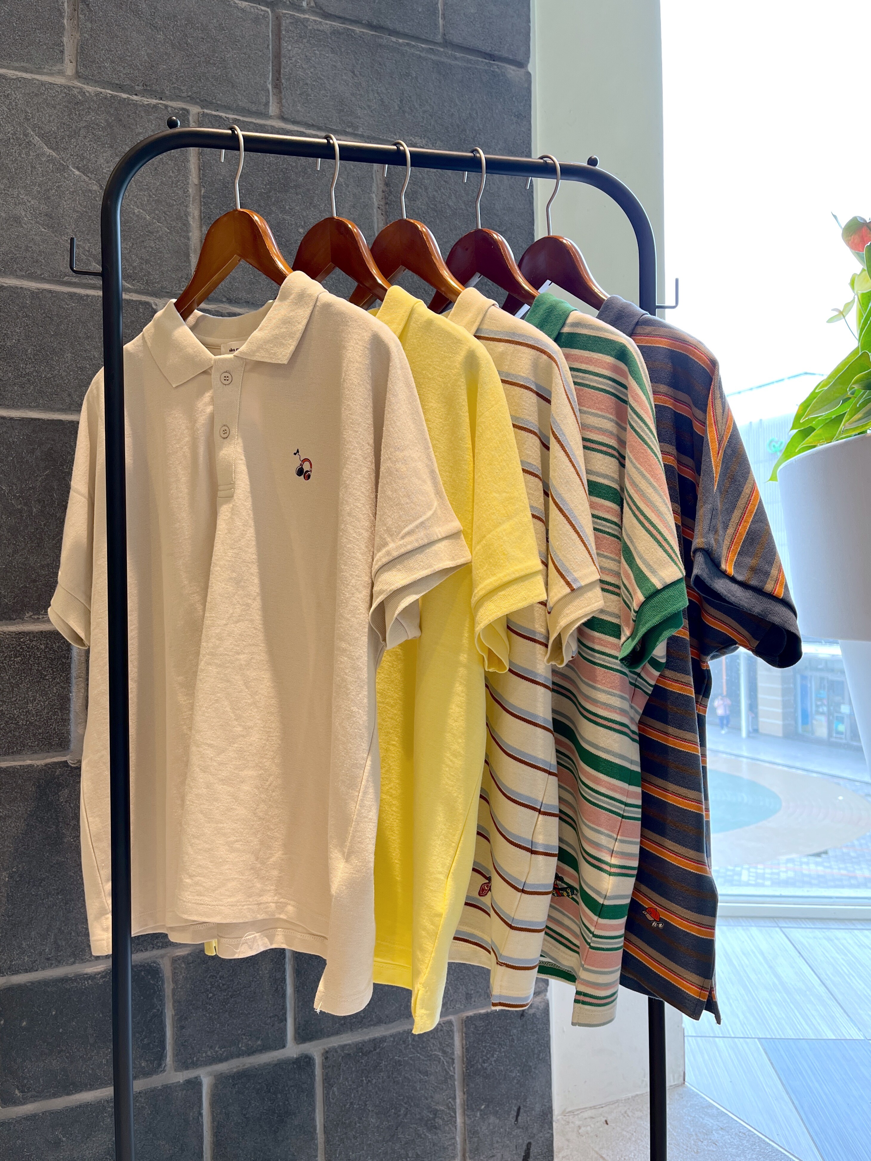 半袖のお洋服がたくさん入荷いたしました!