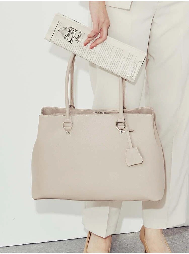 サフィアーノ　ラウンドトートバック　ブラック/ベージュ