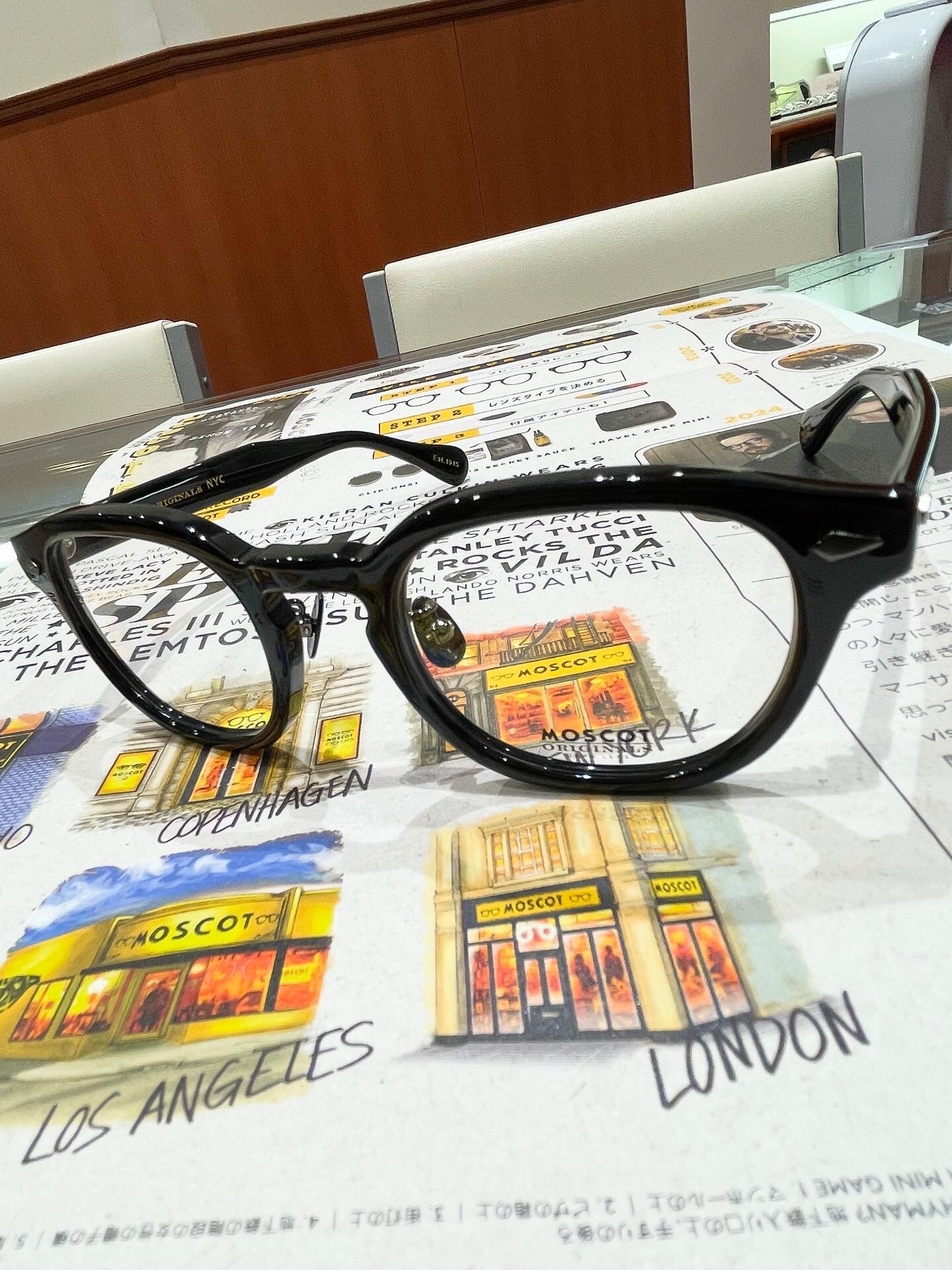 【MOSCOT】人気フレームの限定モデル入荷!