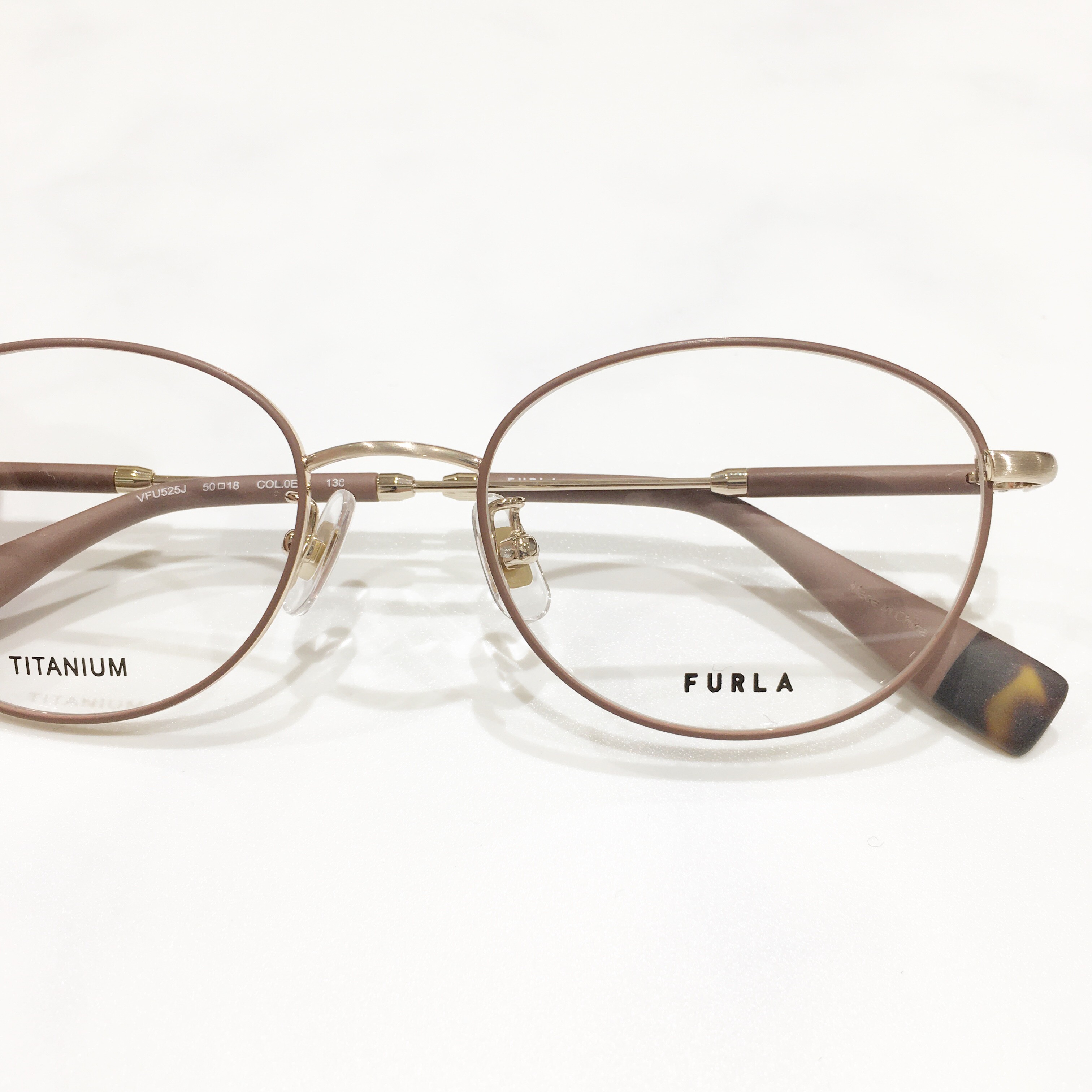 【FURLA】マットカラーが可愛いメガネ♪