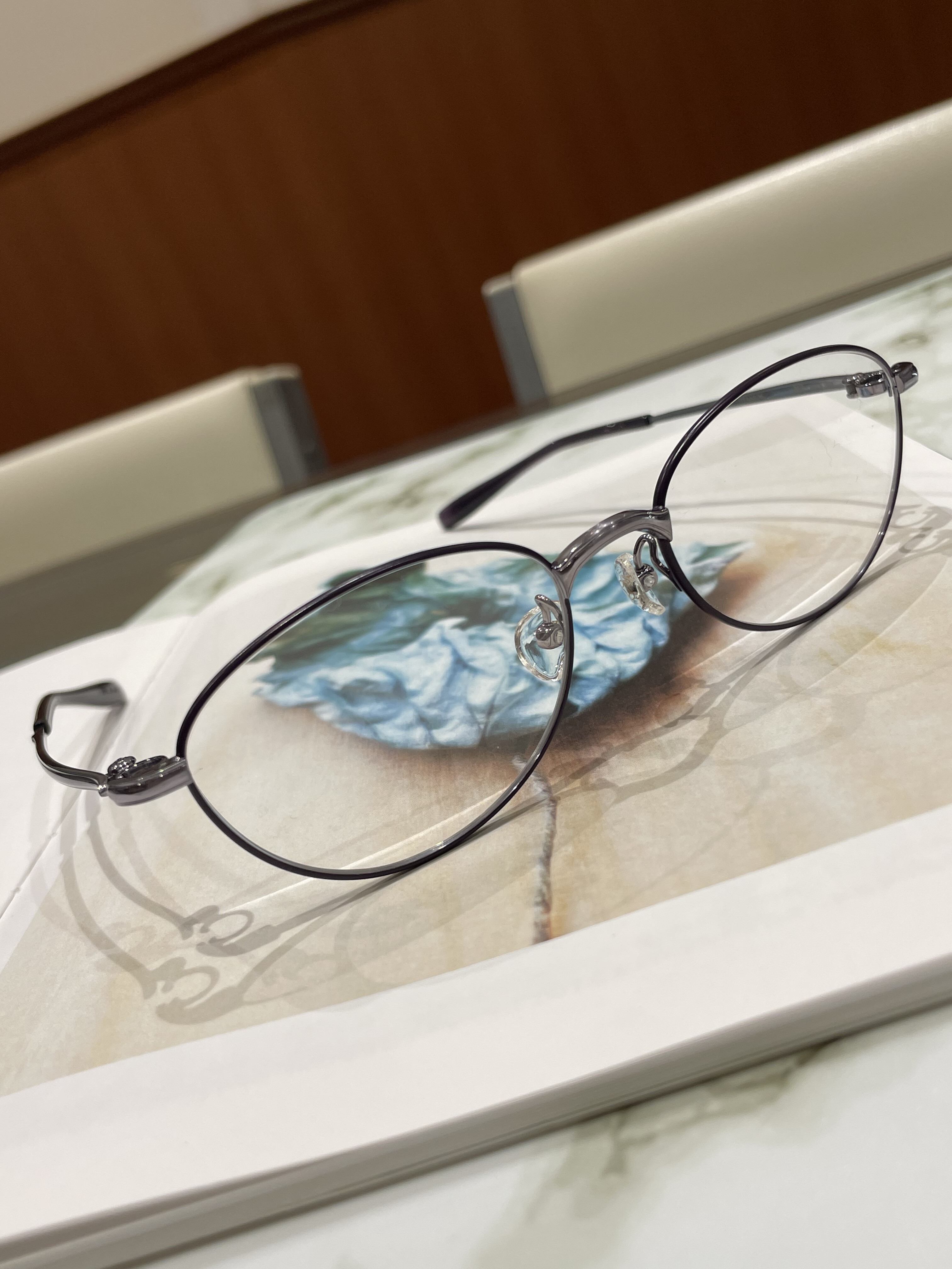 【999.9】上品なメタルフレーム!