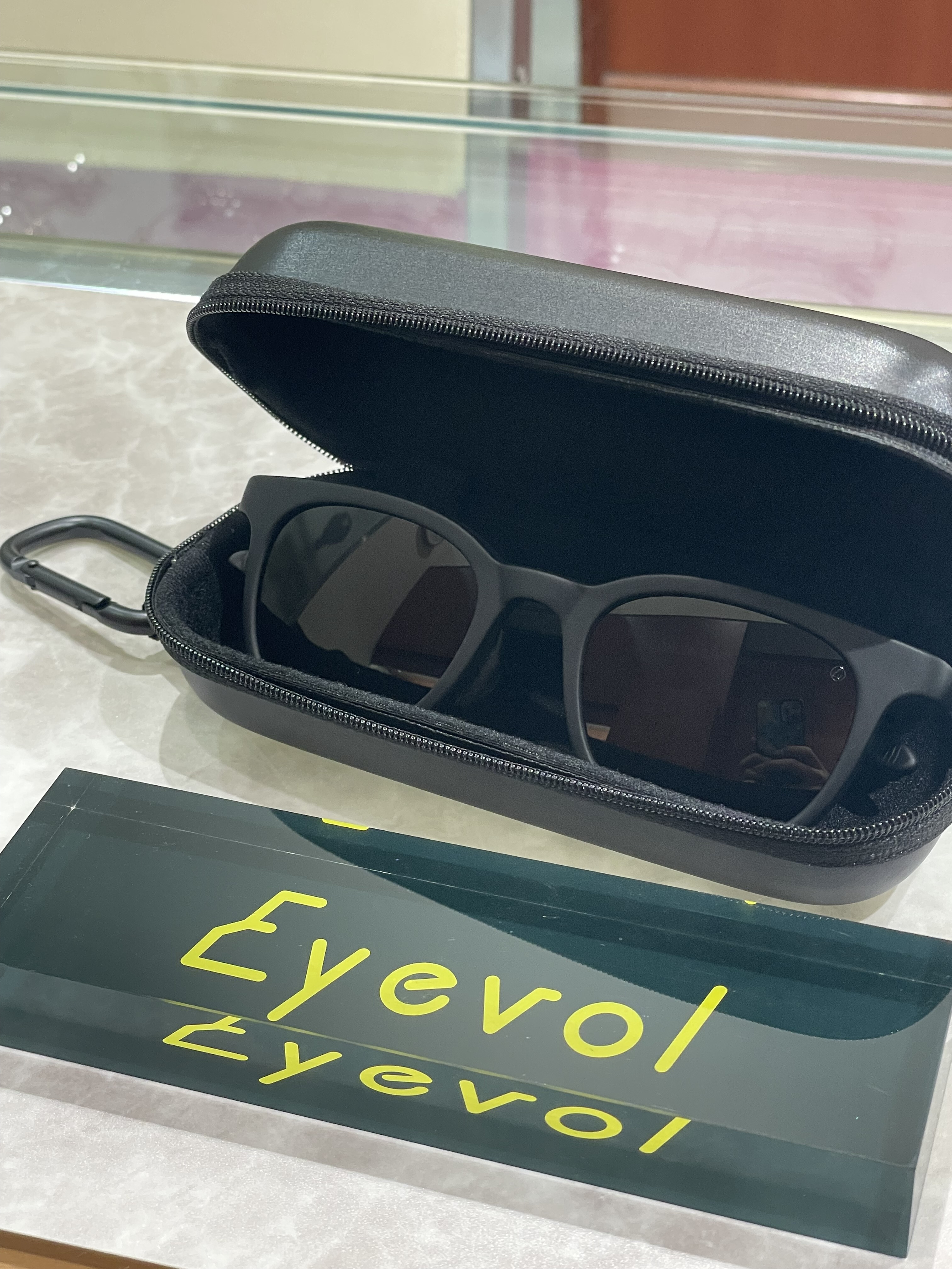 【Eyevol】スポーツ、アウトドアに使っていただきやすいサングラス！