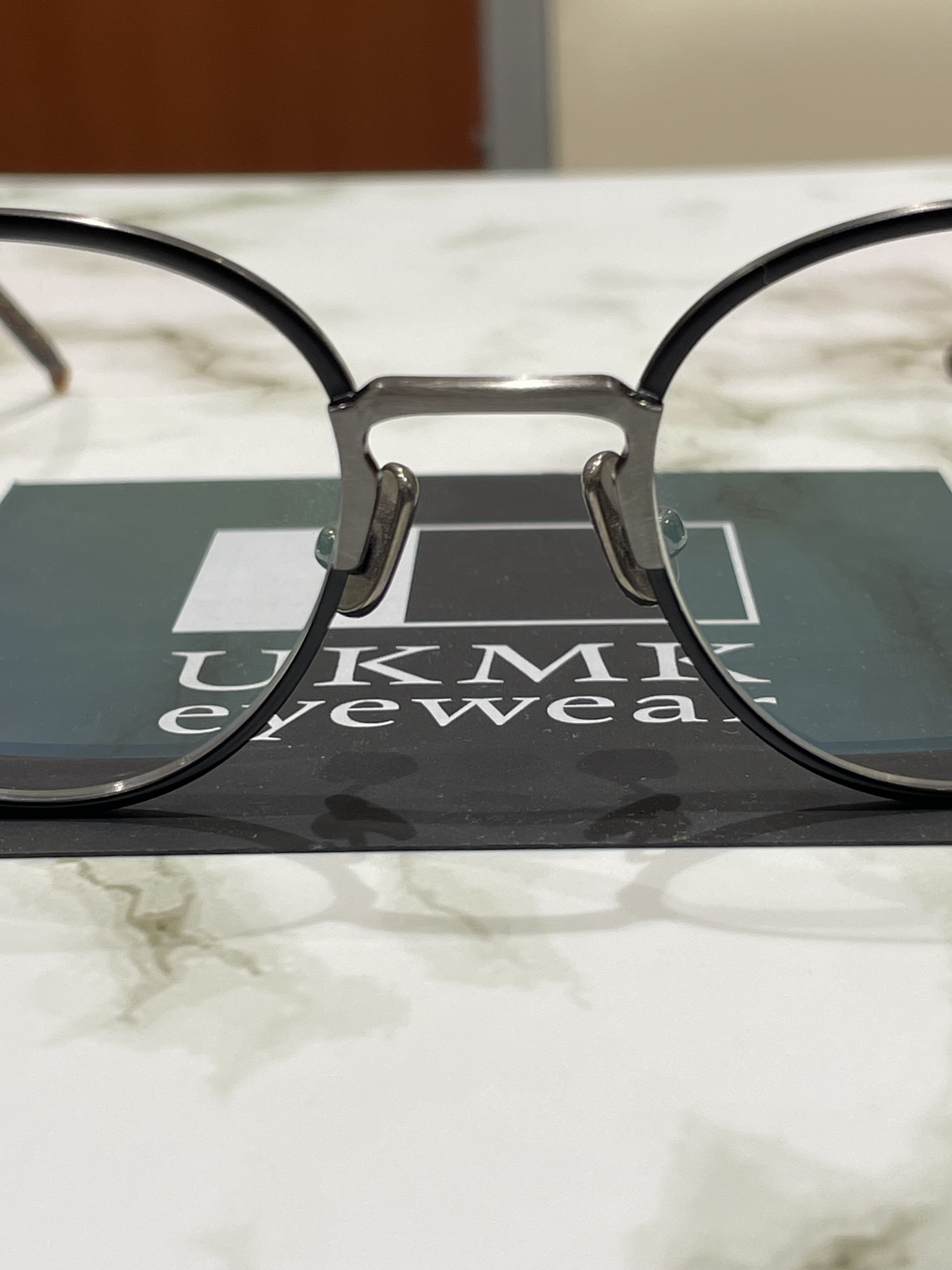 【UKMK eyewear】使いやすい黒マット系メタルフレーム!