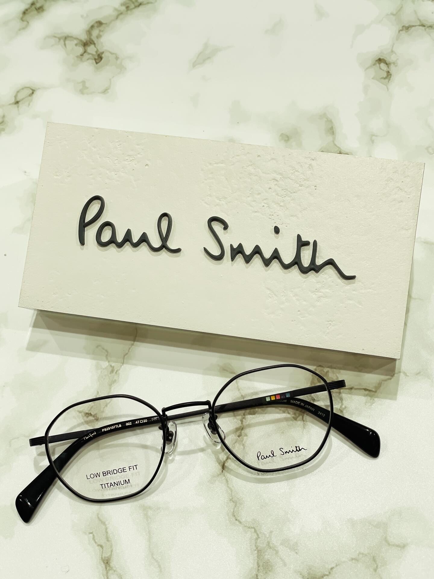 【Paul Smith】シーンを選ばず使いやすいメタルフレーム!