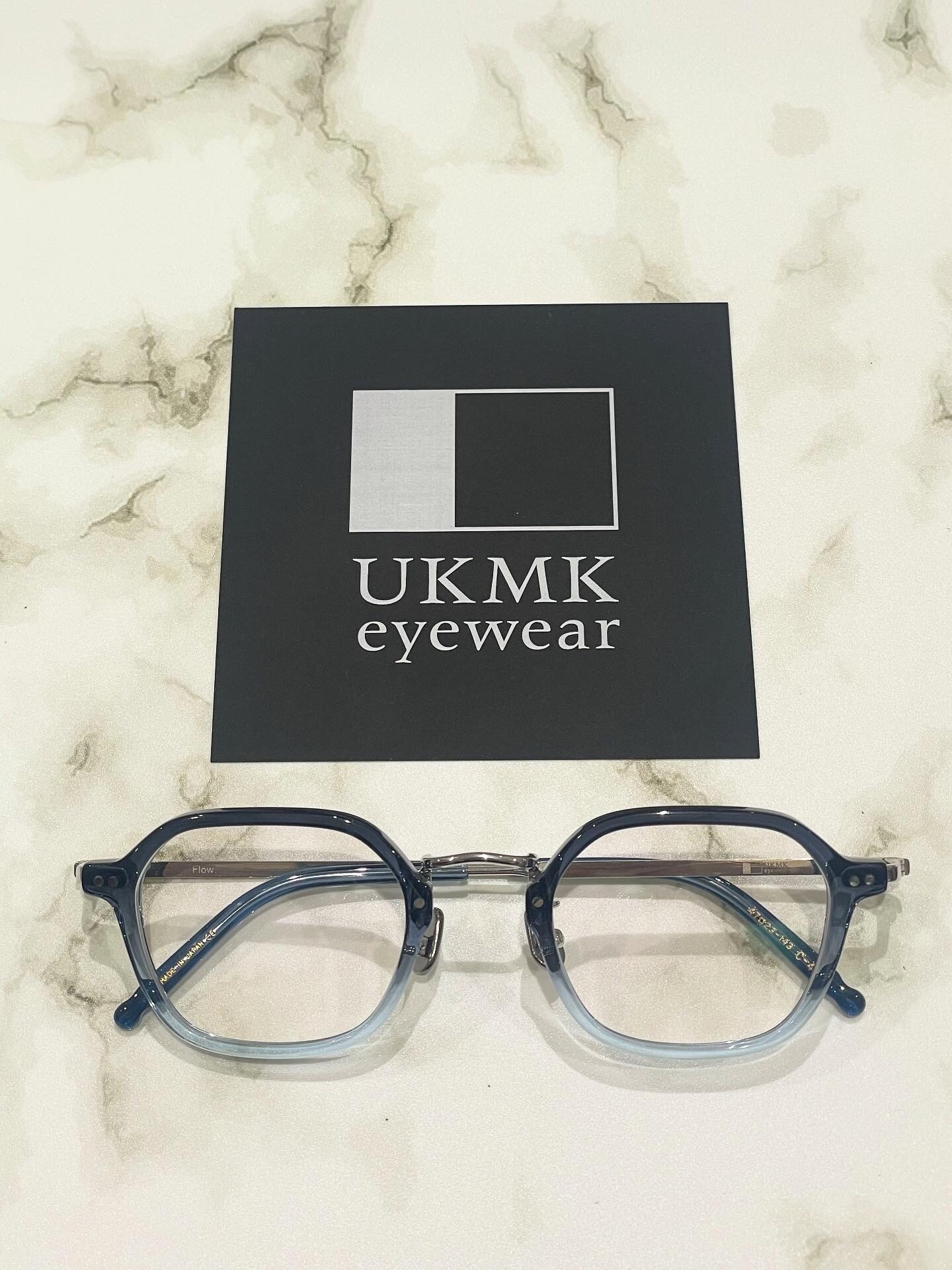 【UKMK eyewear】個性派ながらも掛けやすい一本!