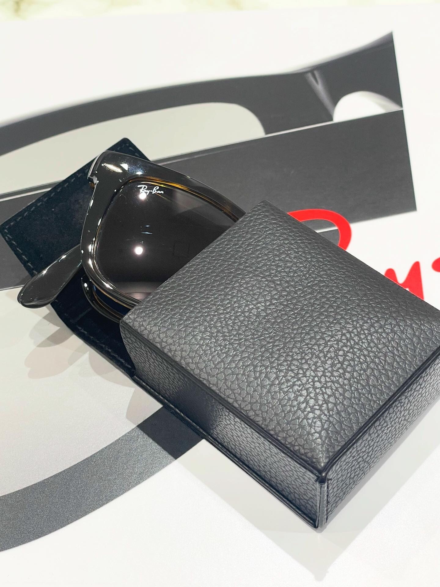 【Ray-Ban】折り畳み式のWAYFARER!