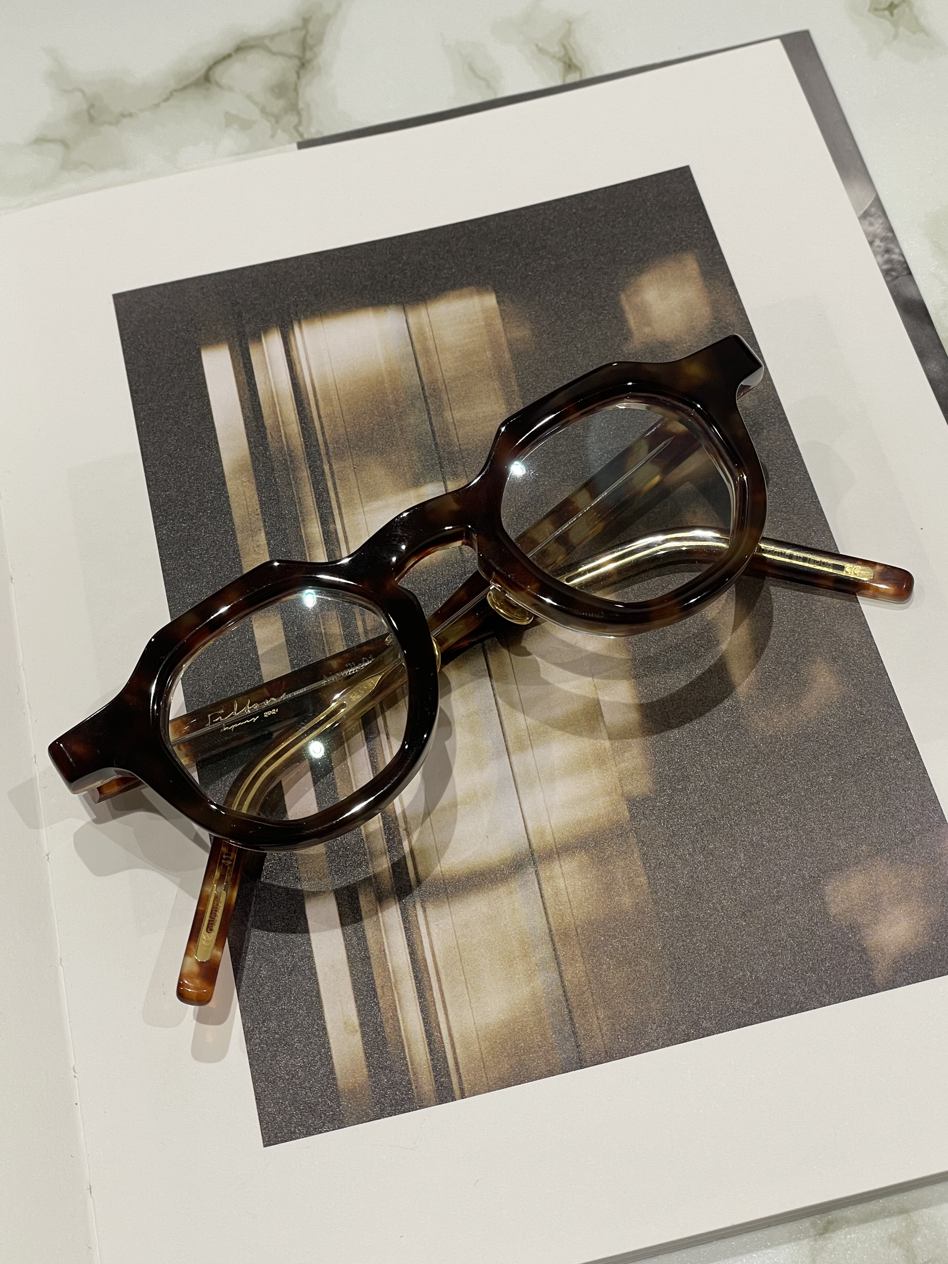 【Filton】存在感抜群の肉厚セルフレーム!