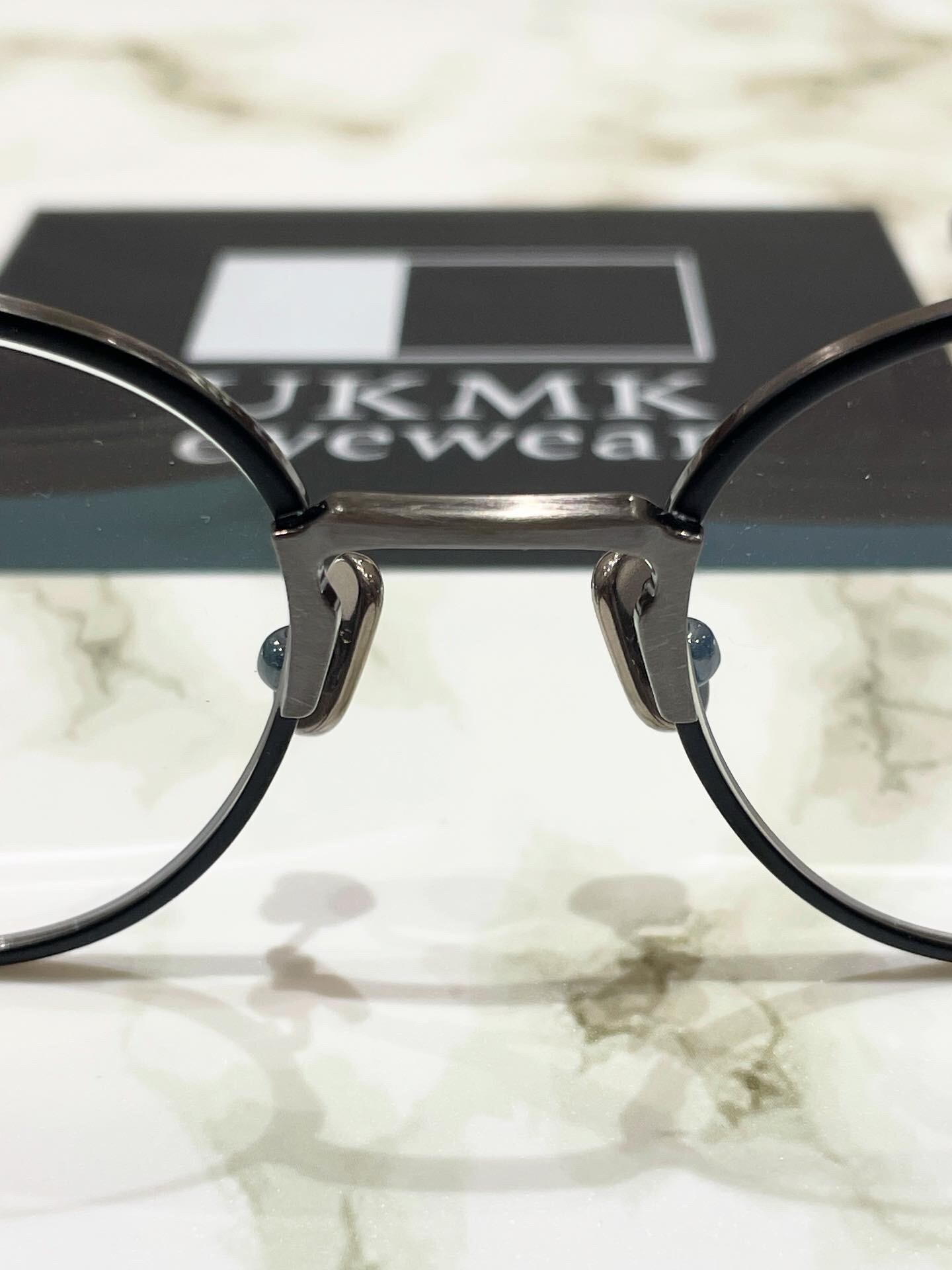 【UKMK eyewear】こだわりの詰まったメタルフレーム!