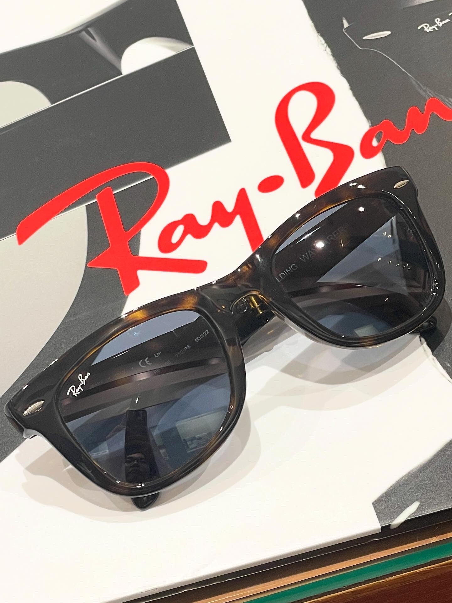 【Ray-Ban】折り畳み式のWAYFARER!