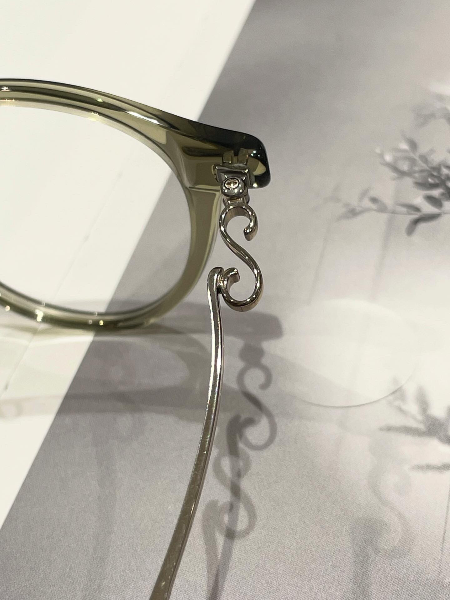 【999.9】柔らかな雰囲気のセルフレーム!