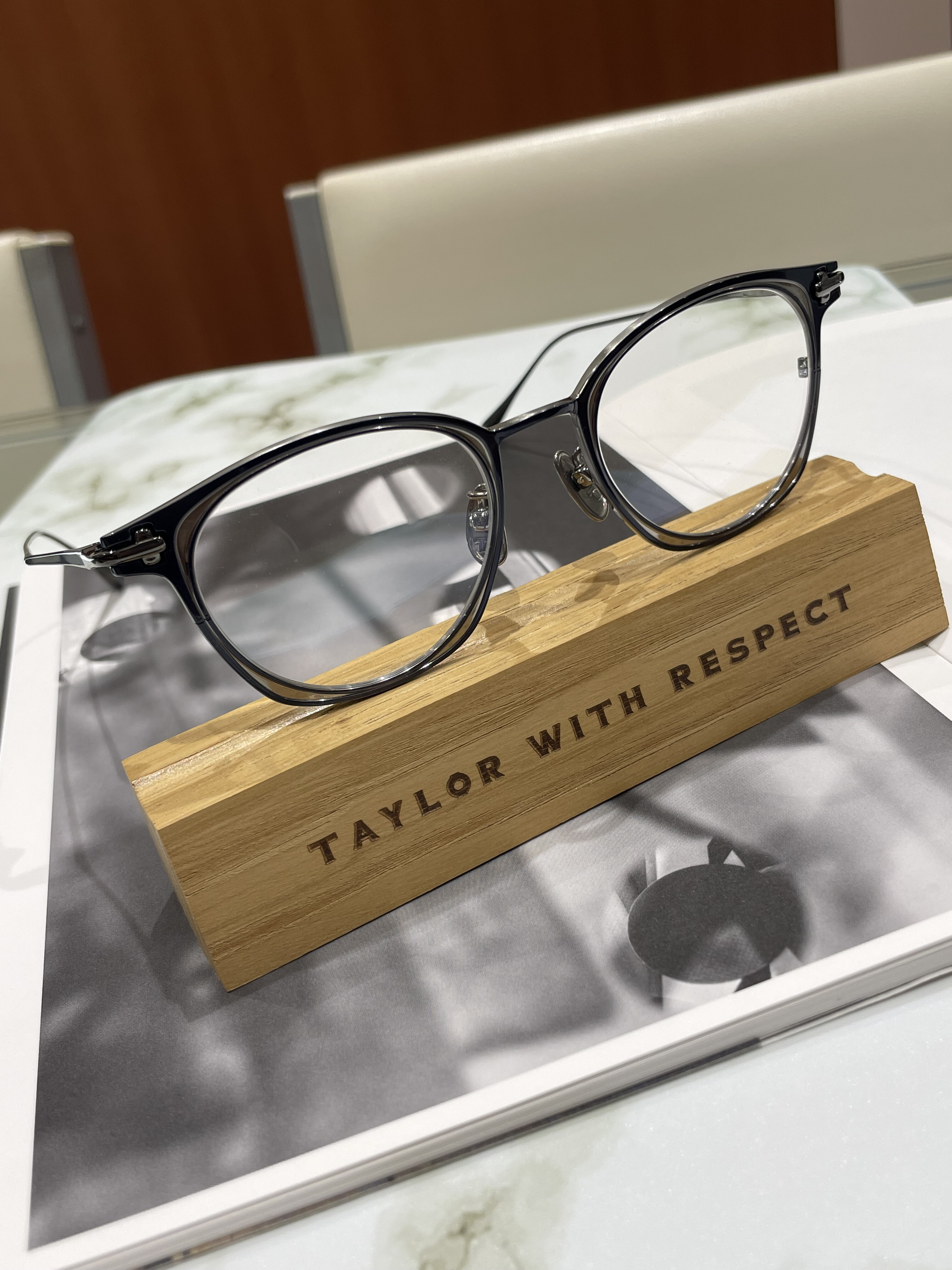 【TAYLOR WITH RESPECT】人気のメタルフレームが再入荷!