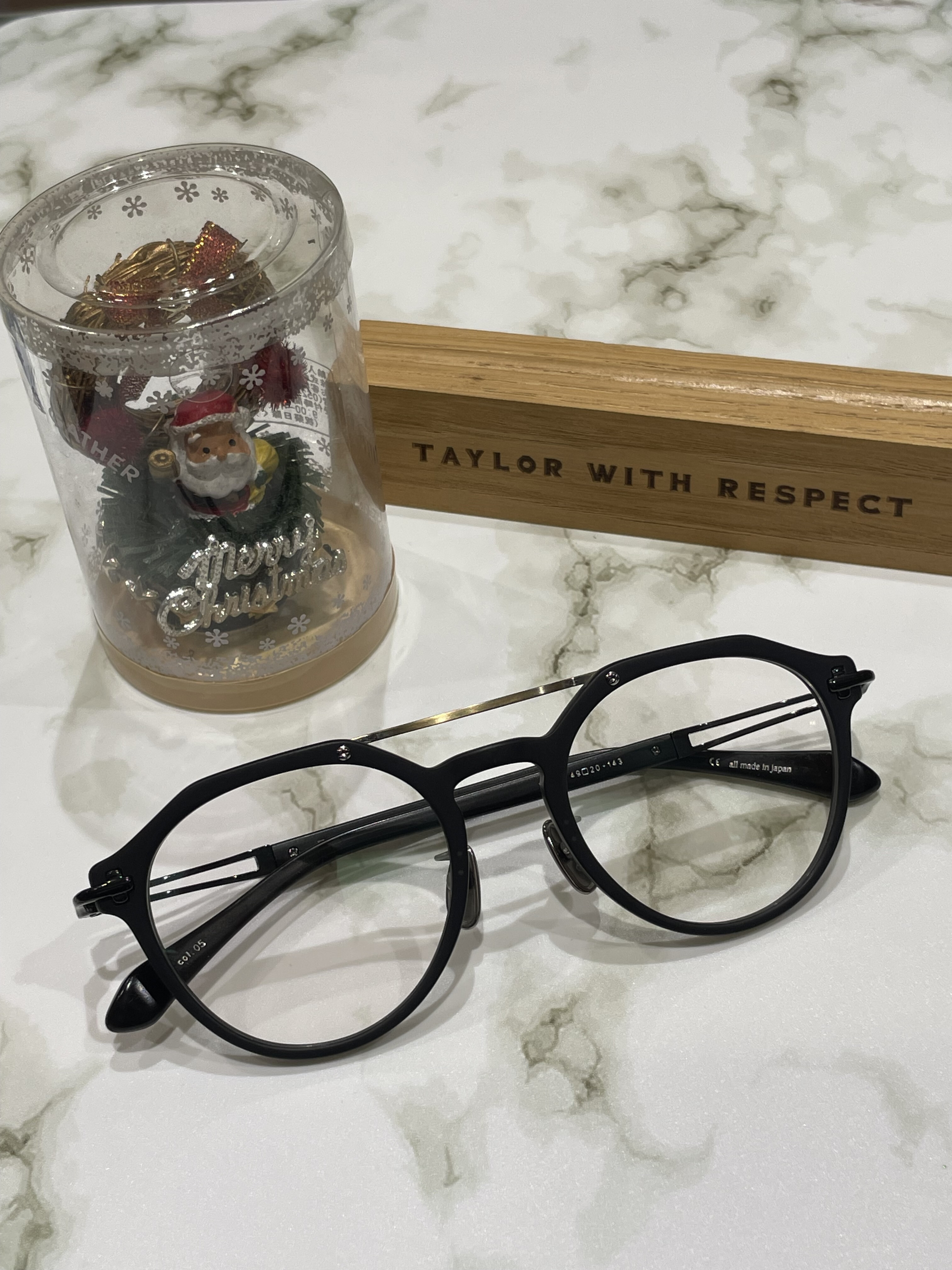【TAYLOR WITH RESPECT】拘りの詰まったツーブリッジフレーム!