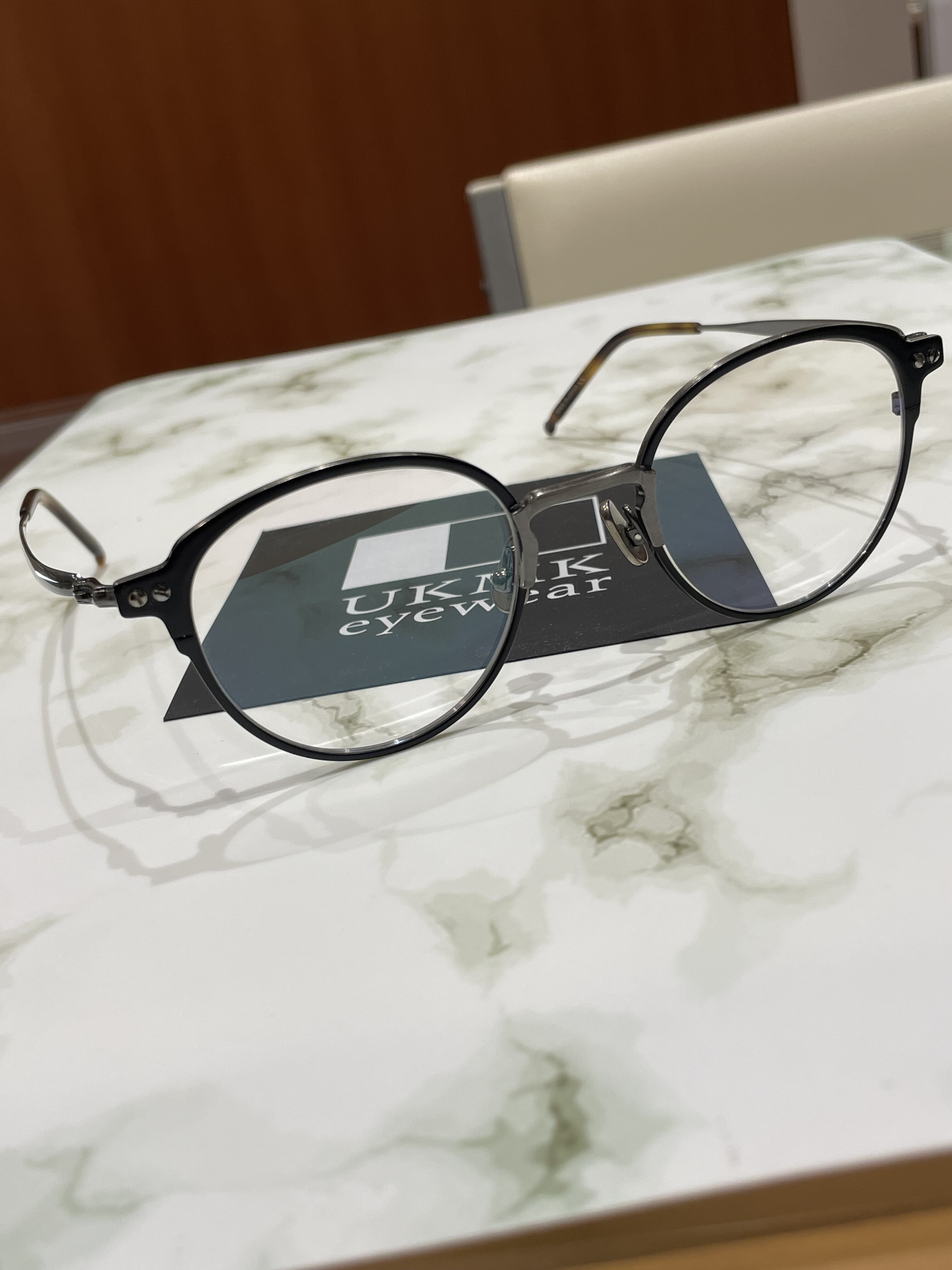 【UKMK eyewear】使いやすい黒マット系メタルフレーム!