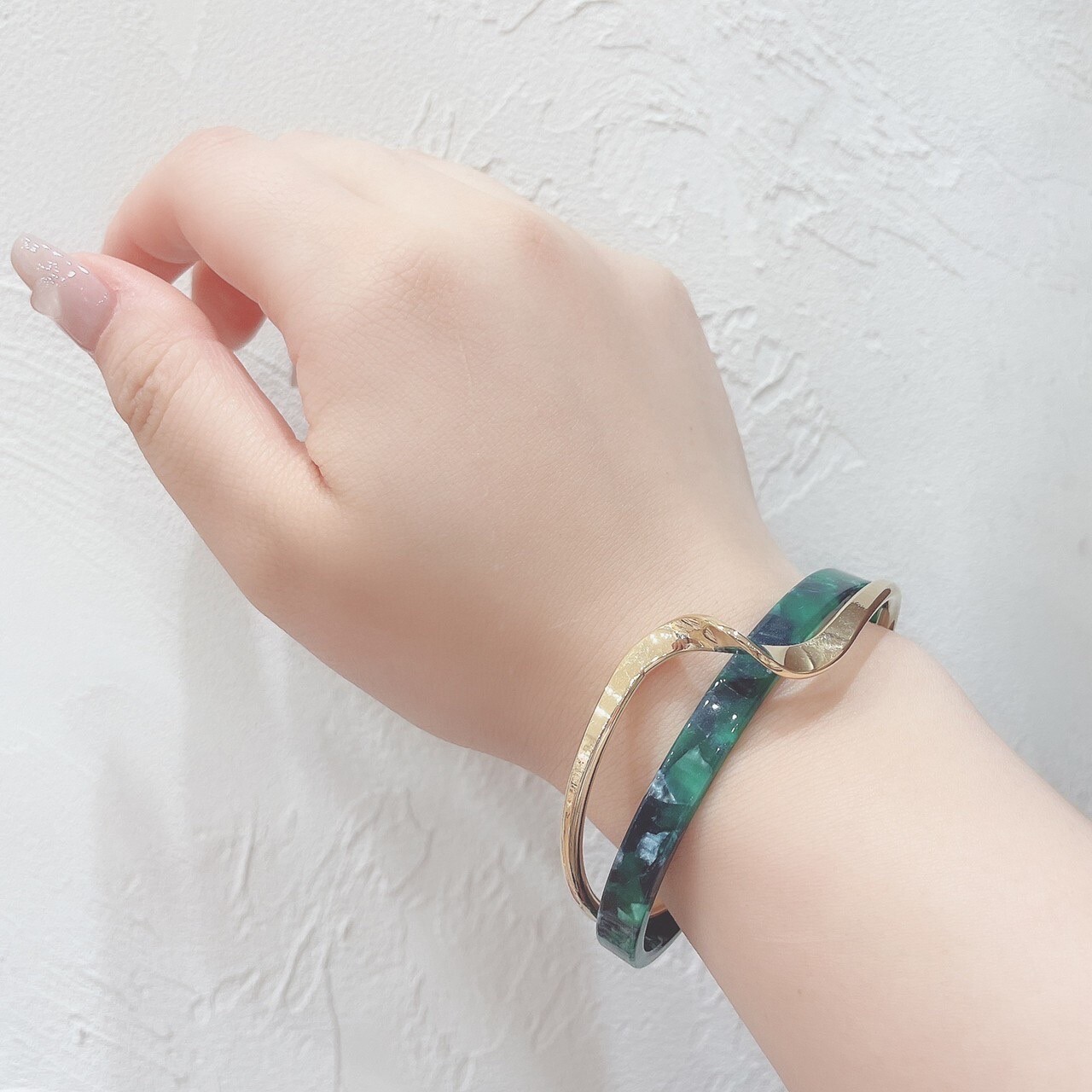 Acryl bracelet 🌼.*