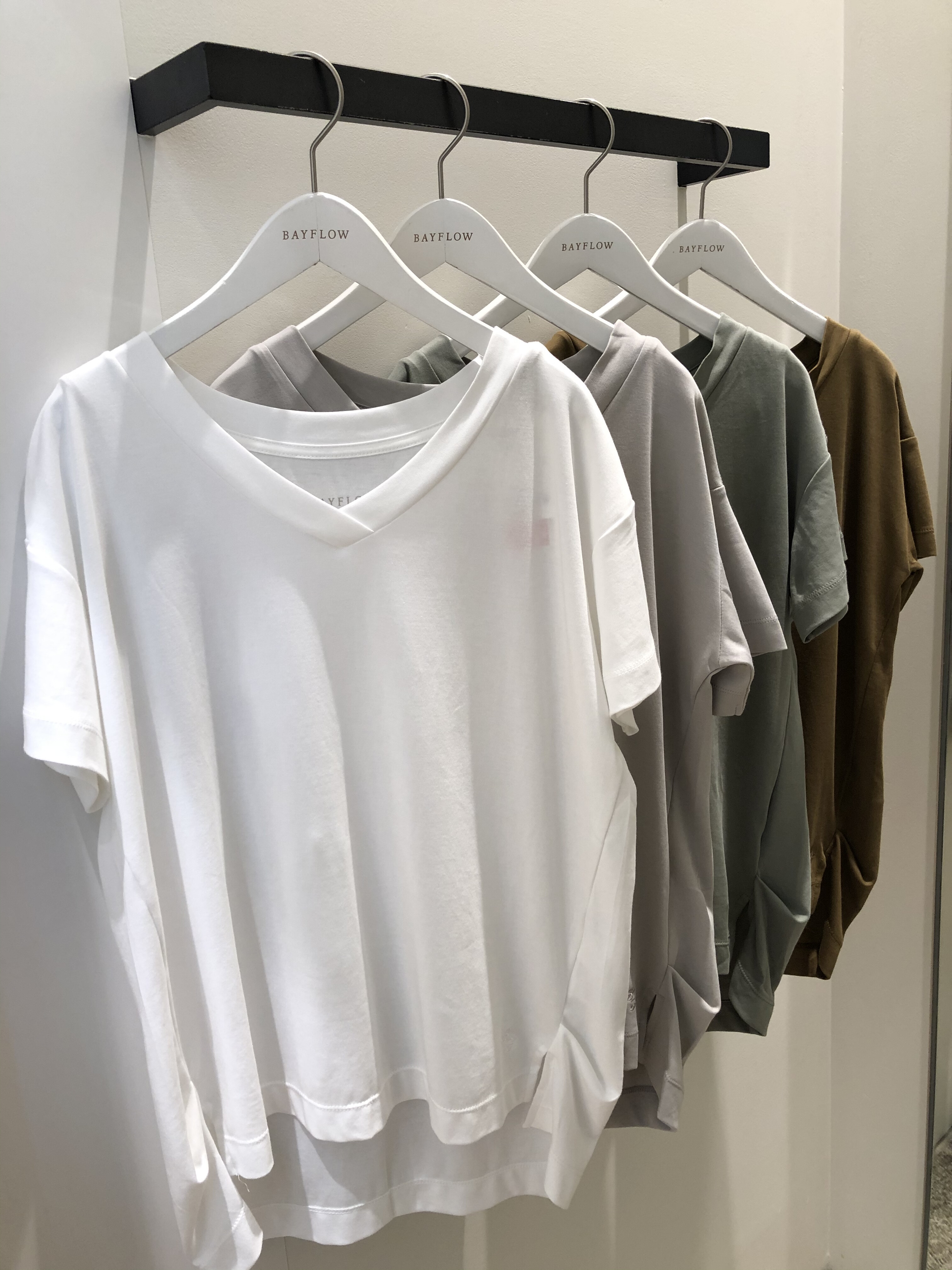 【ベイフロー】レディースおすすめSALEトップス!