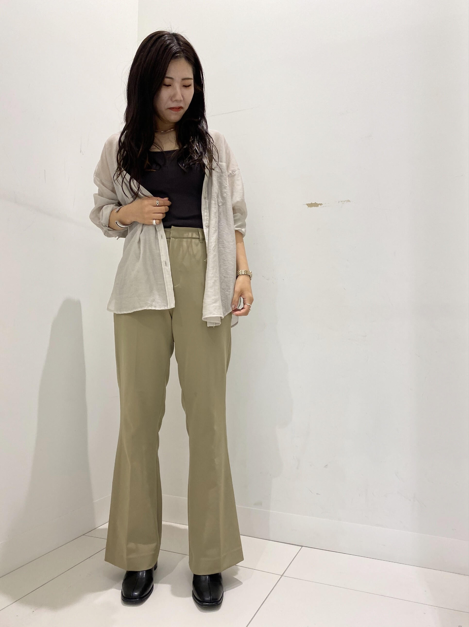 大人気フレアパンツ!カラー展開も抱負な5色展開♪