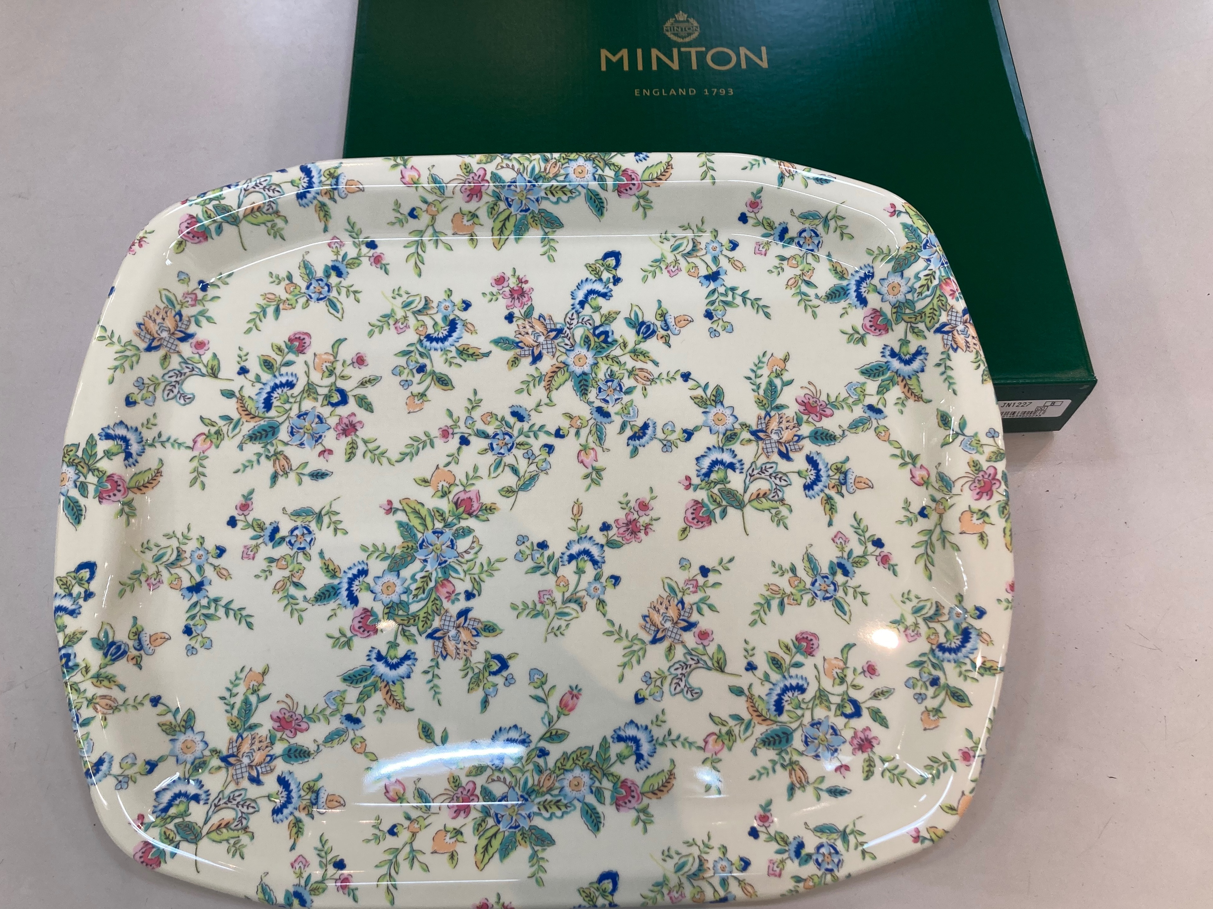 川島織物セルコン/インテリア製品大幅値下げ‼️