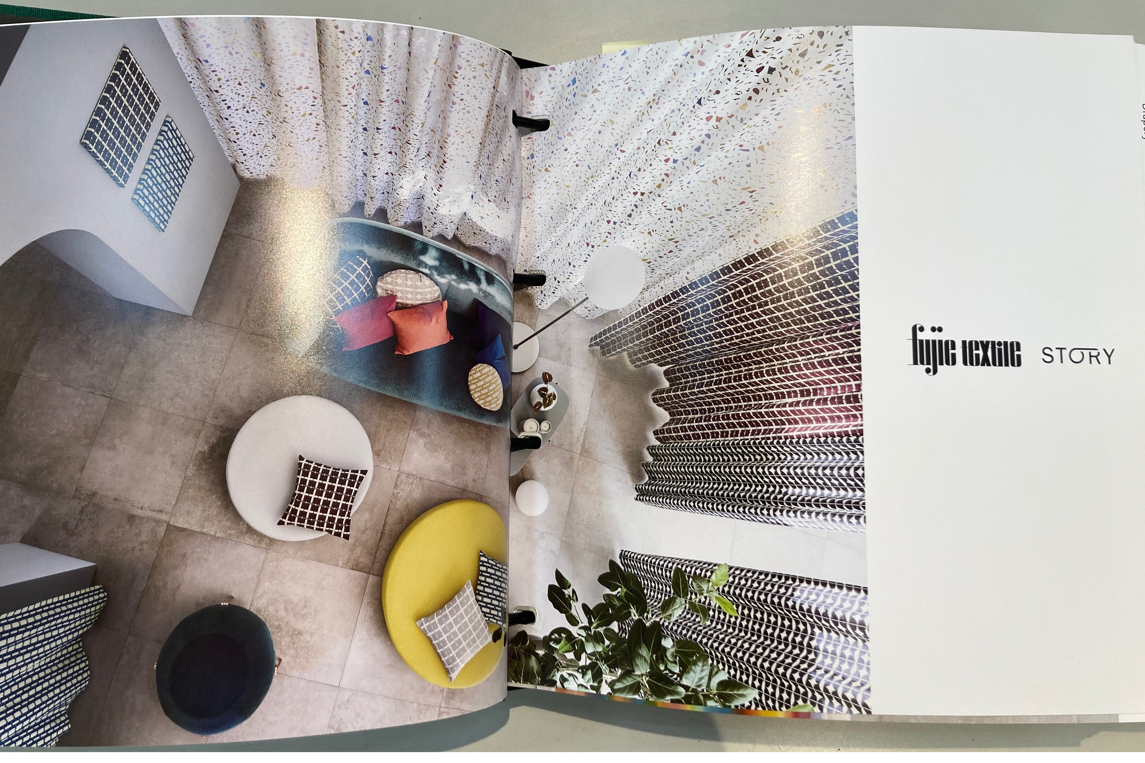 フジエテキスタイルのカーテン