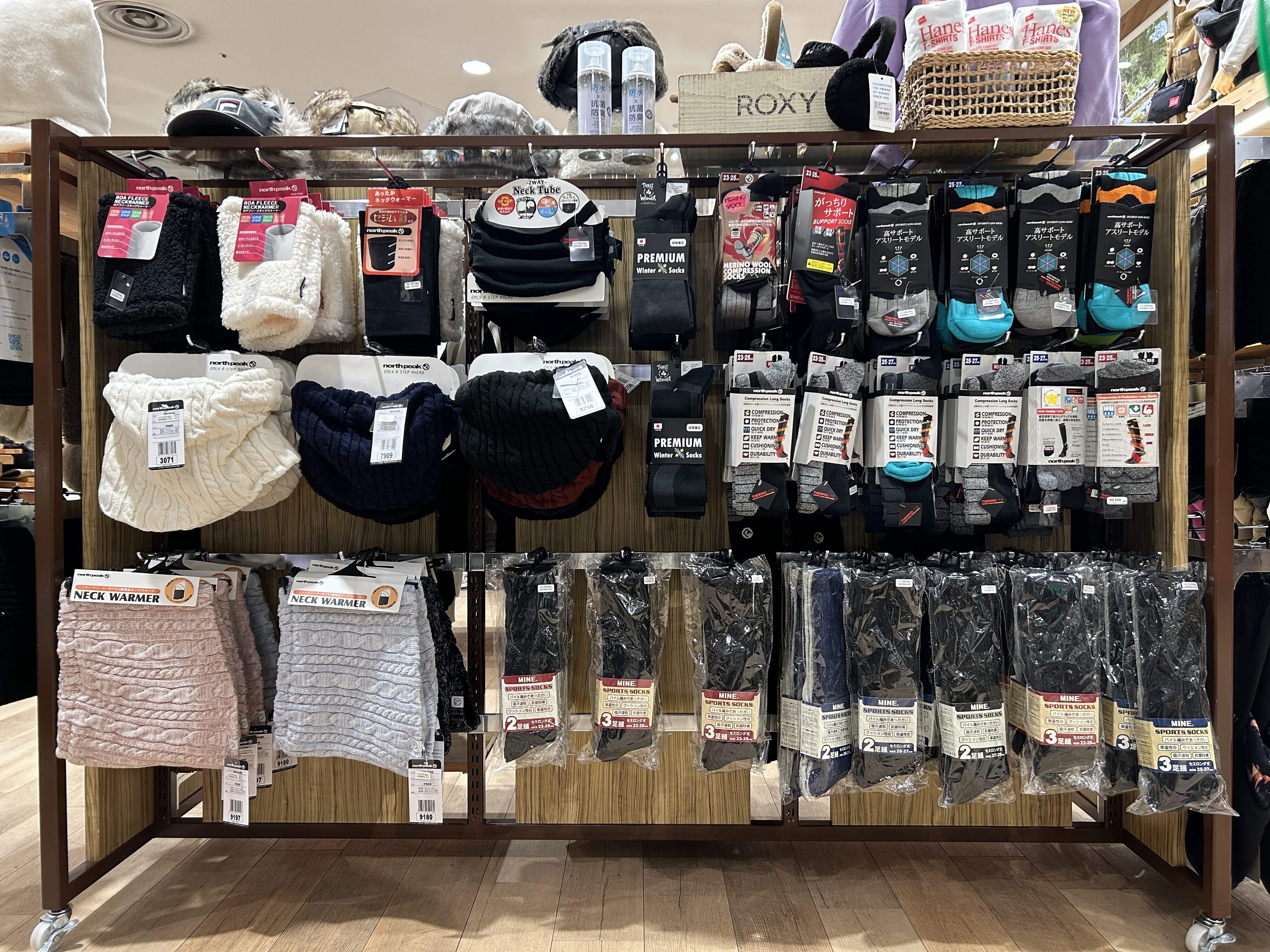 暖かい🔥小物アイテムのご紹介🧣🧦