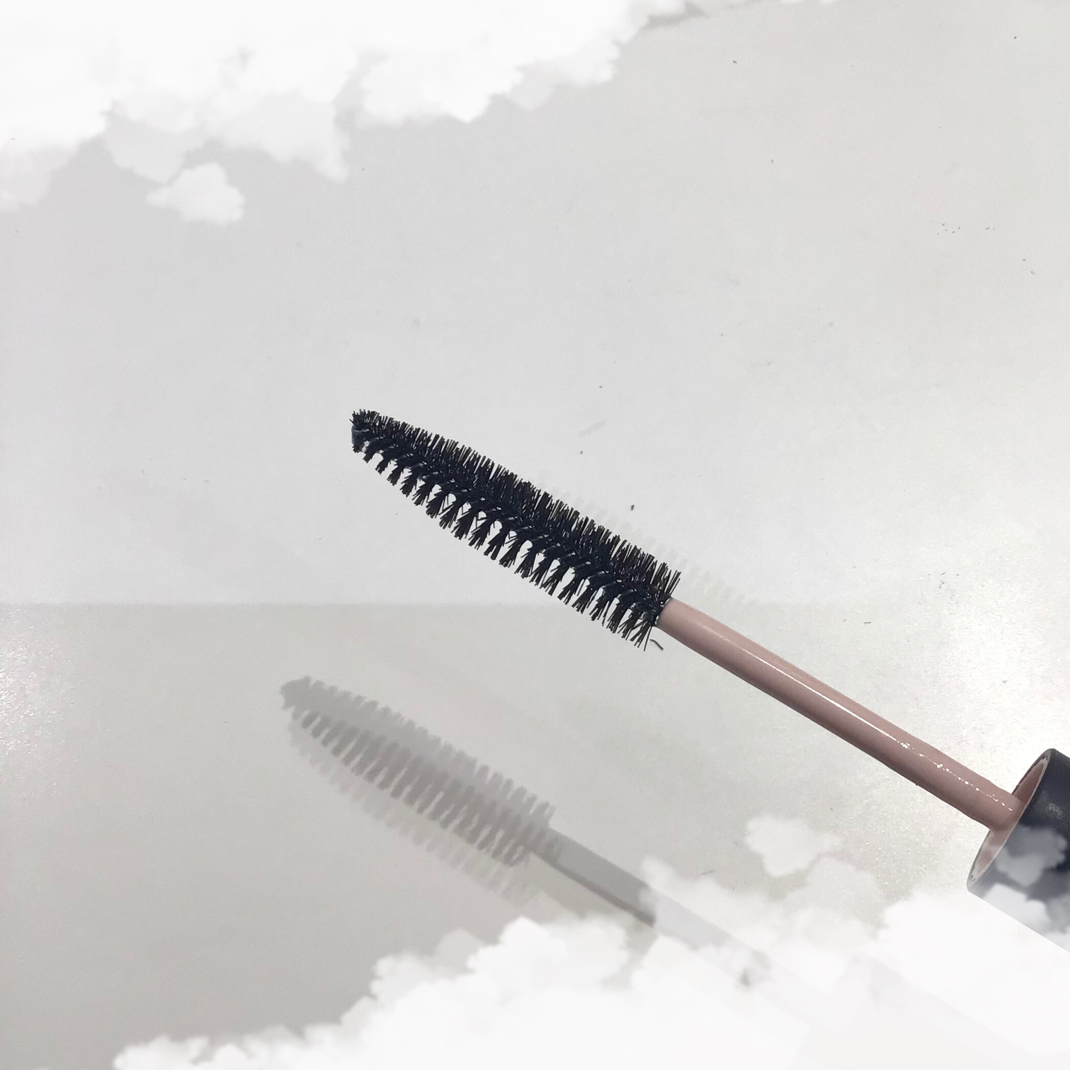  【人気急上昇中！】 パリパリにならないUNOVEヘアスティック 🪄🎀