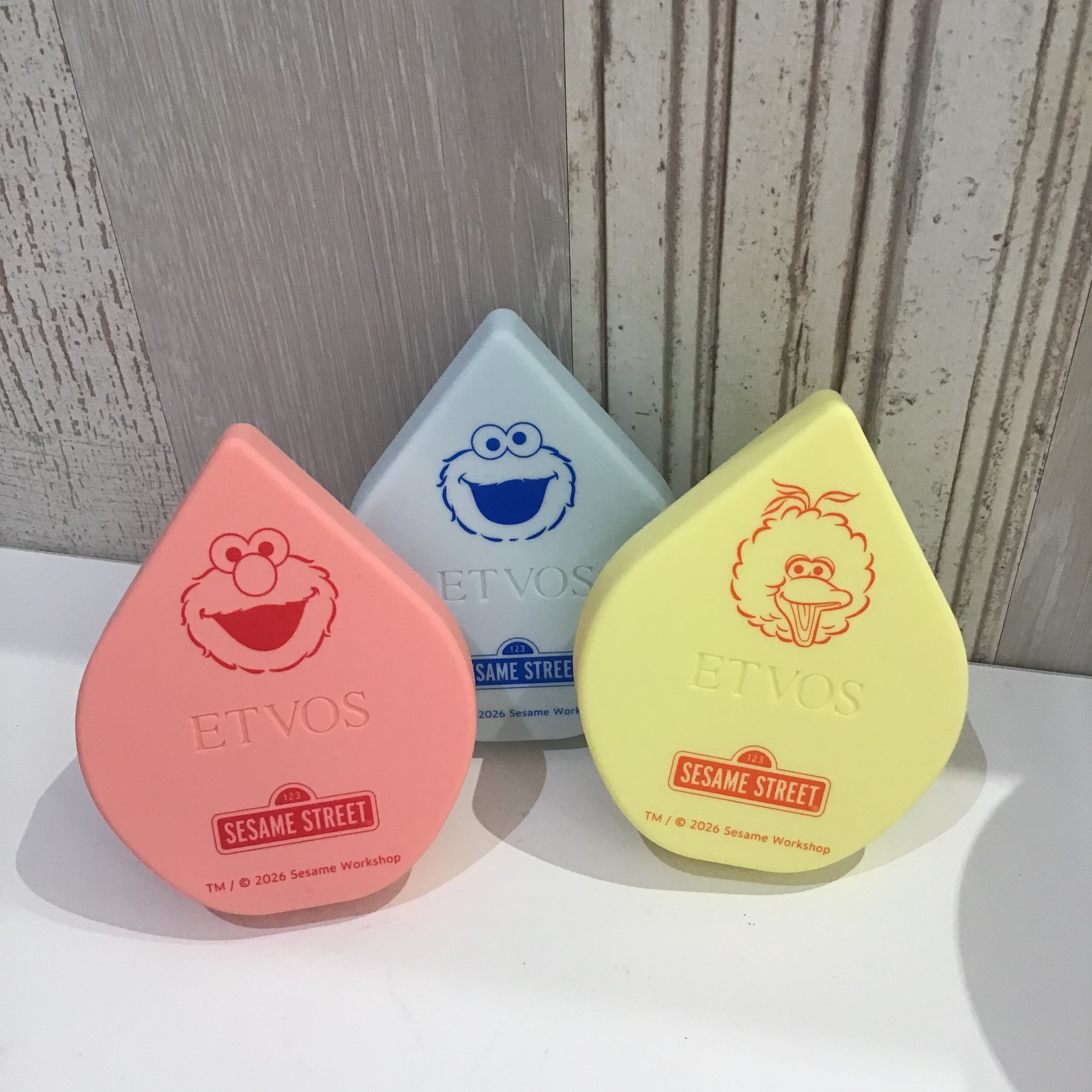 ETVOSから大人気キャラクターとコラボデザインリラクシングマッサージブラシ登場❕✨✨❤️