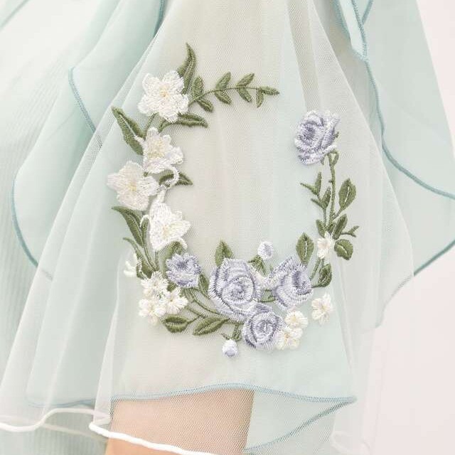 【新作紹介】チュール×刺繍フレア袖トップス♪
