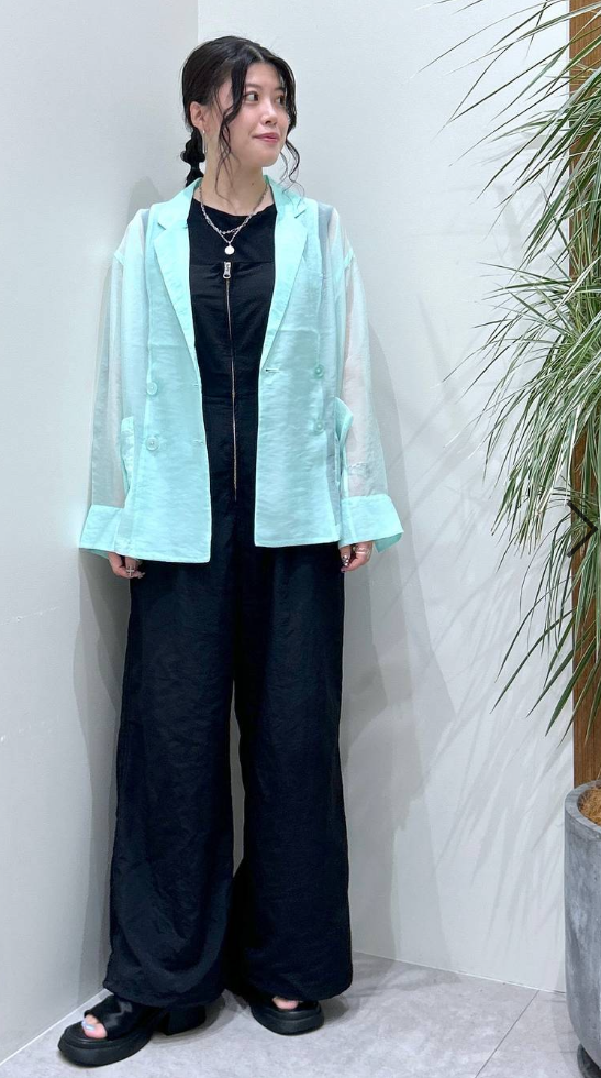 シャツ感覚で着られるシアーシャツ✨