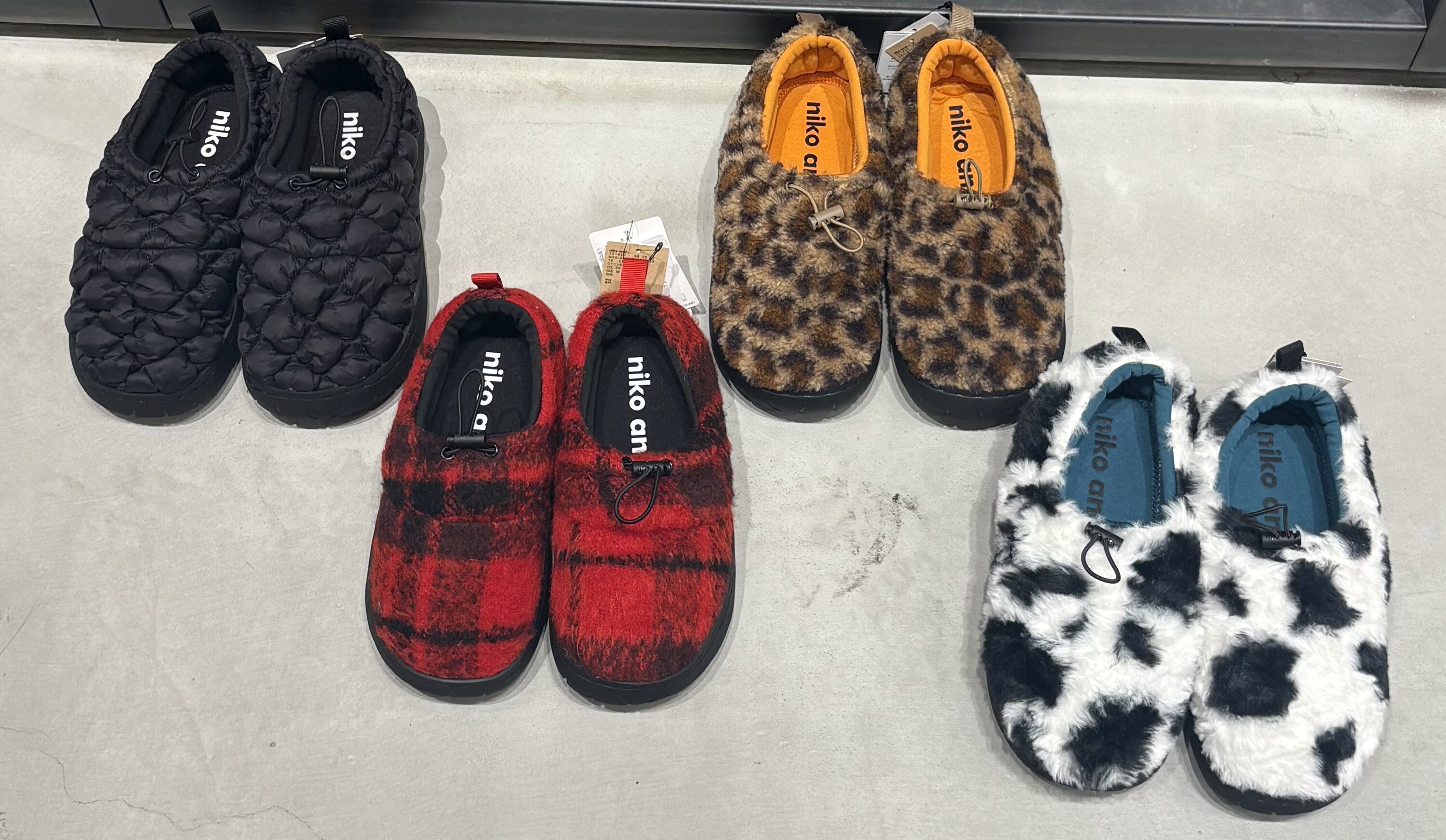 モコモコアイテム入荷しています!!