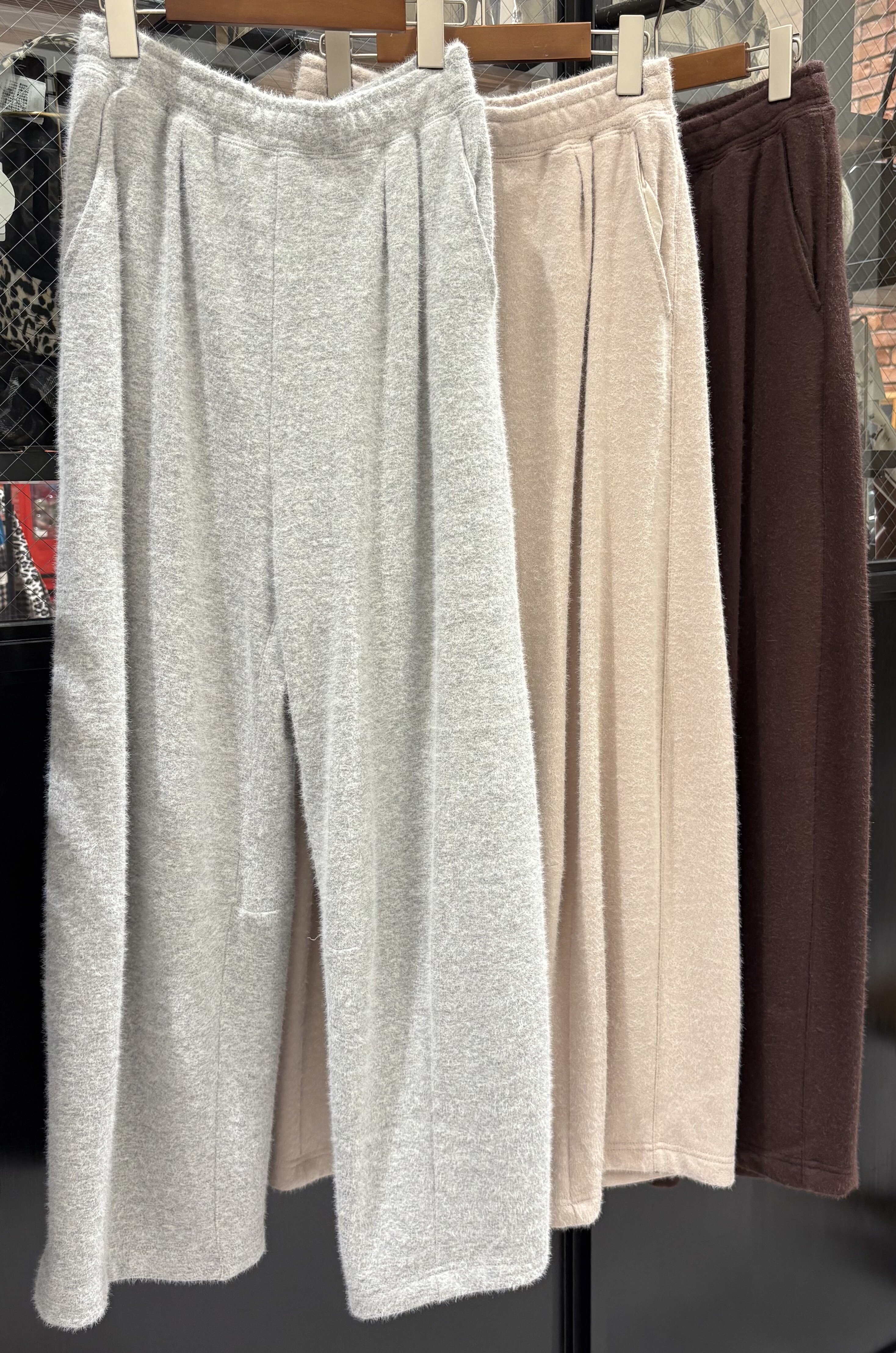 新作アイテム入荷しております！！