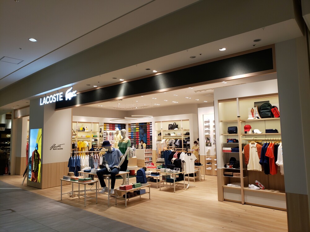 ラコステ 