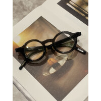 【Filton】存在感抜群のクリアセルフレーム！