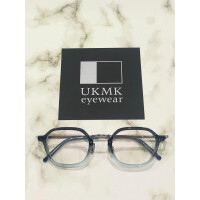 【UKMK eyewear】個性派ながらも掛けやすい一本！