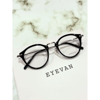 【EYEVAN】シンプルながらも拘りのコンビネーションフレーム！