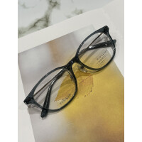 【MARGARET HOWELL】落ち着いた彩のセルフレーム！