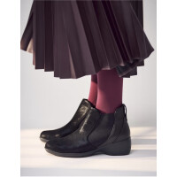 定番で人気☆愛されショートブーツのご紹介♪