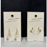 クリスマスギフトにアクセサリーいかがでしょうか？