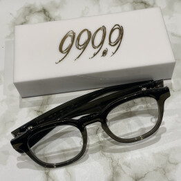 【999.9】問い合わせ多数の跳ね上げ式フレーム！