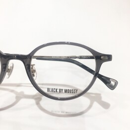 【BLACK BY MOUSSY】透け感のあるグレーのメガネ♪