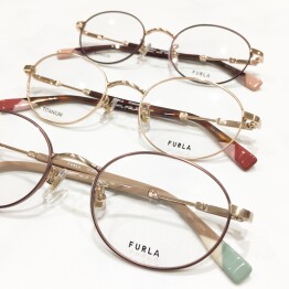 【FURLA】誰でも似合うベーシックなメガネ♪