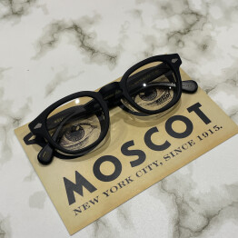 【MOSCOT】人気の肉厚セルフレーム！