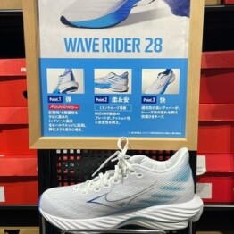 【シューズ】MIZUNO WAVE RIDER28