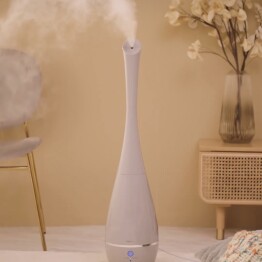 【New】 肌やのどを乾燥から守る加湿器！！